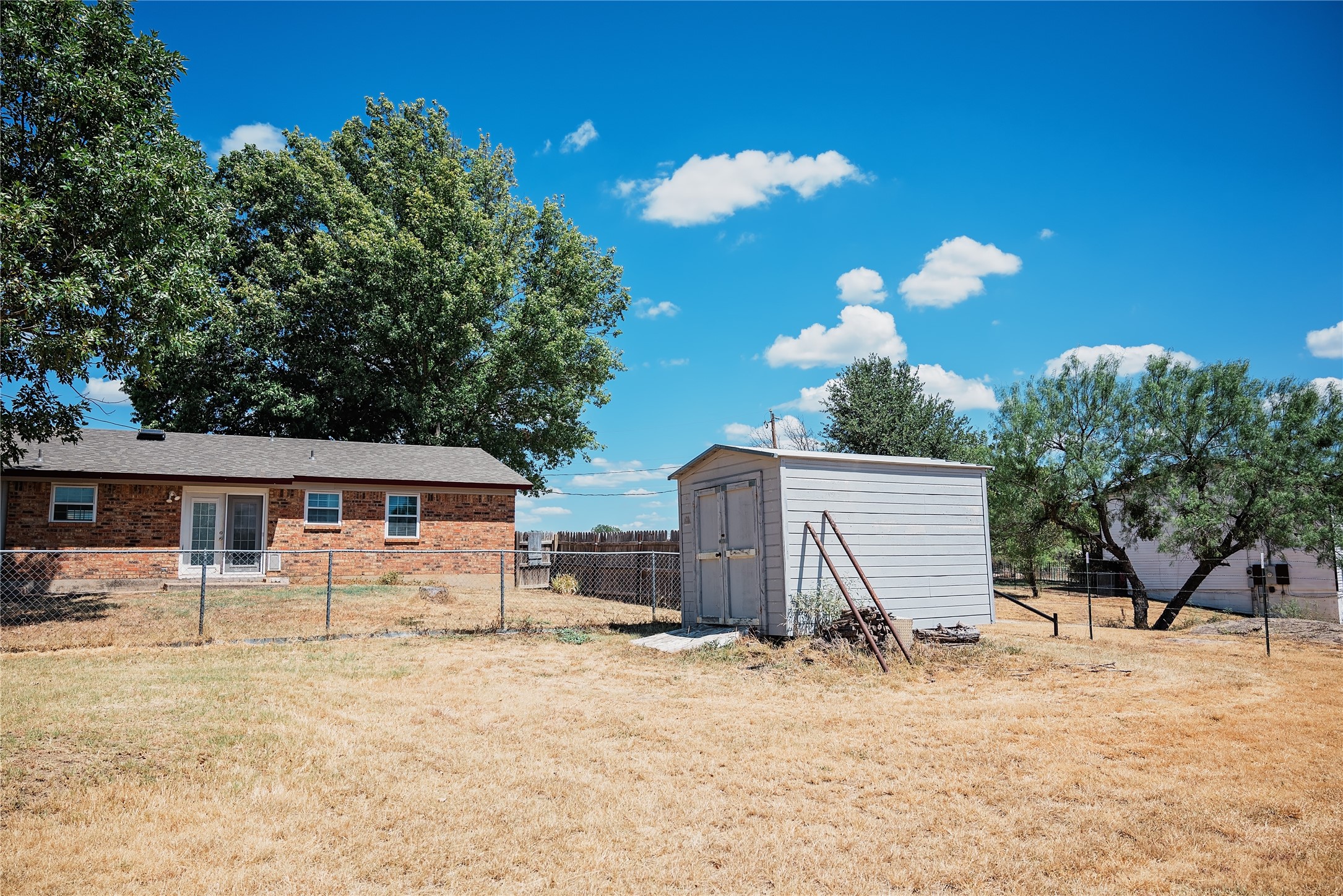 1102 Conner