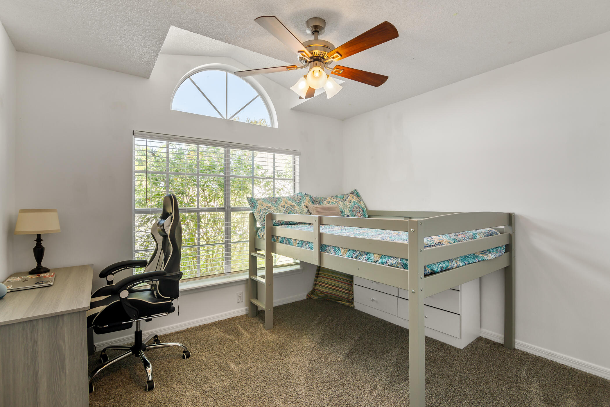 6833 Whitetail Court