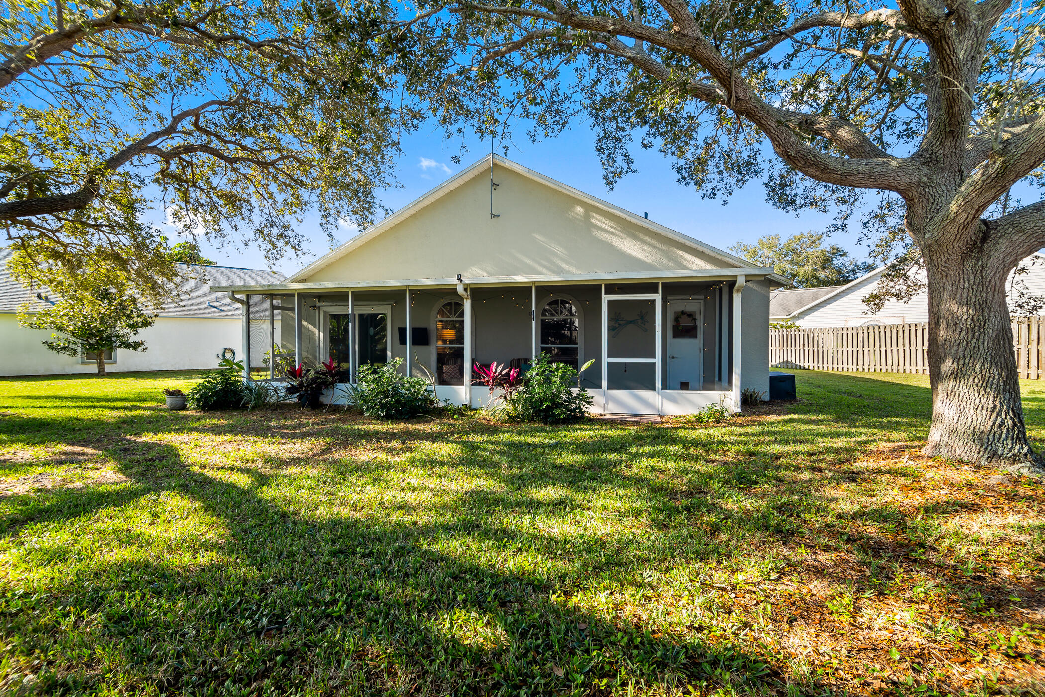 6833 Whitetail Court