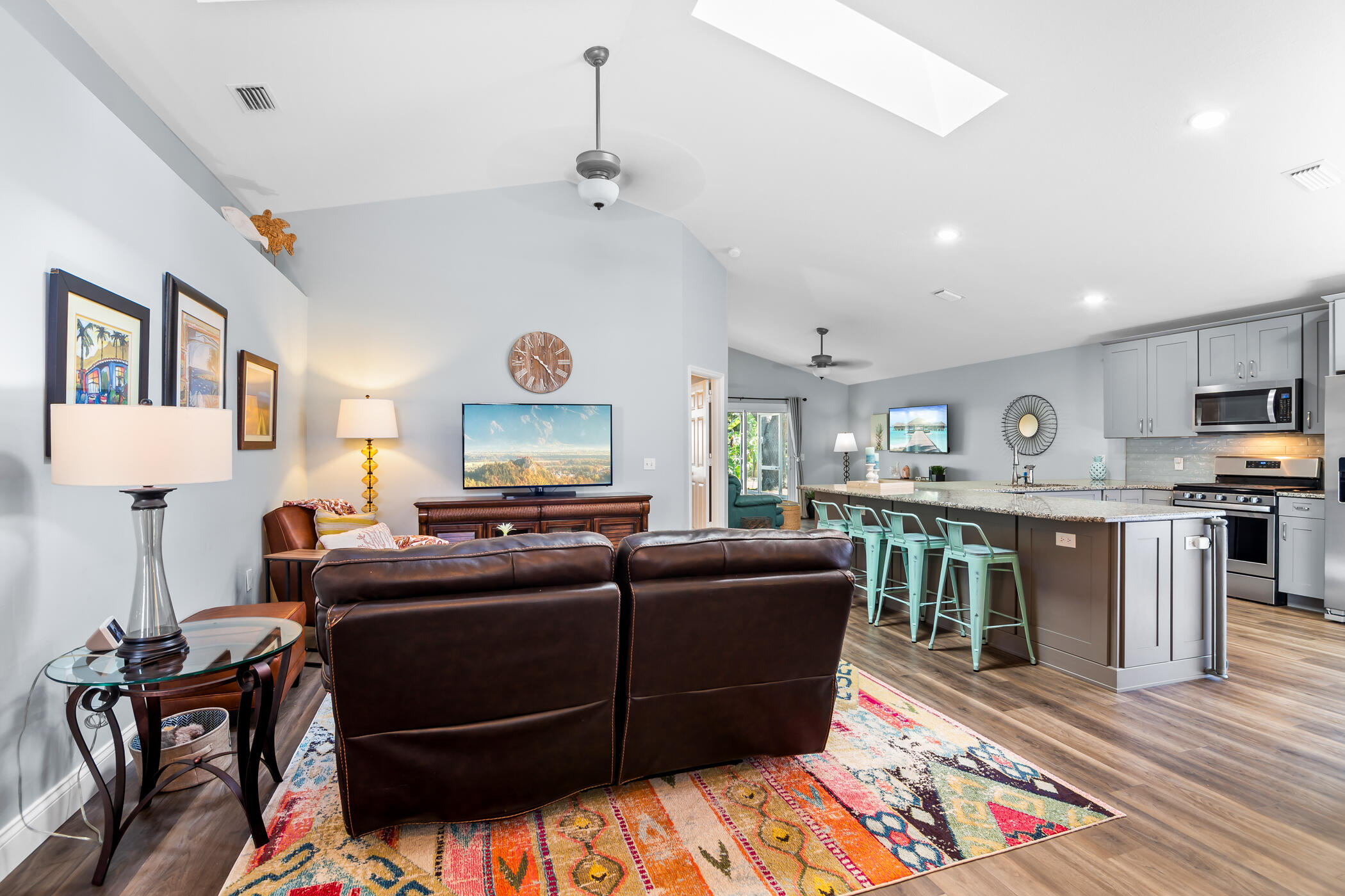 6833 Whitetail Court