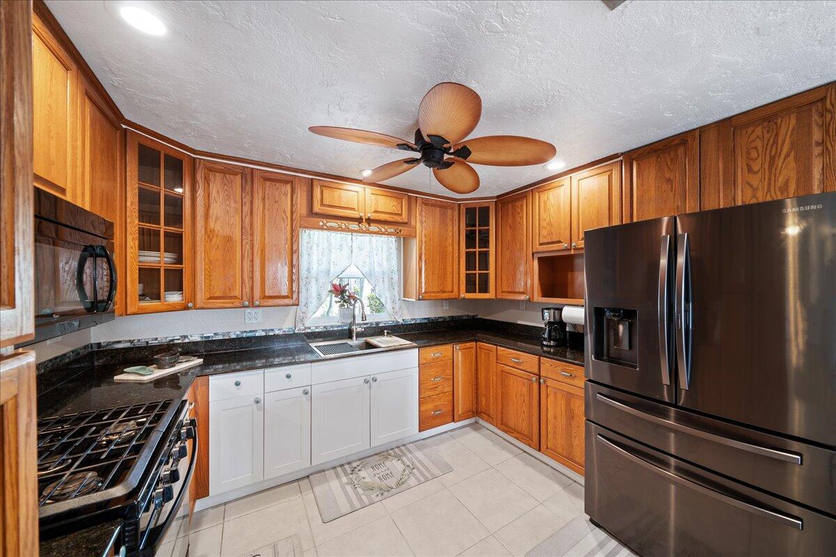 1641 E Central Avenue