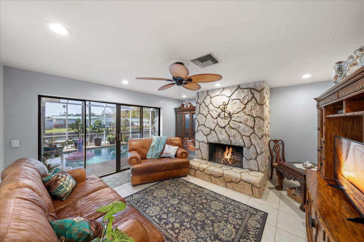 1641 E Central Avenue