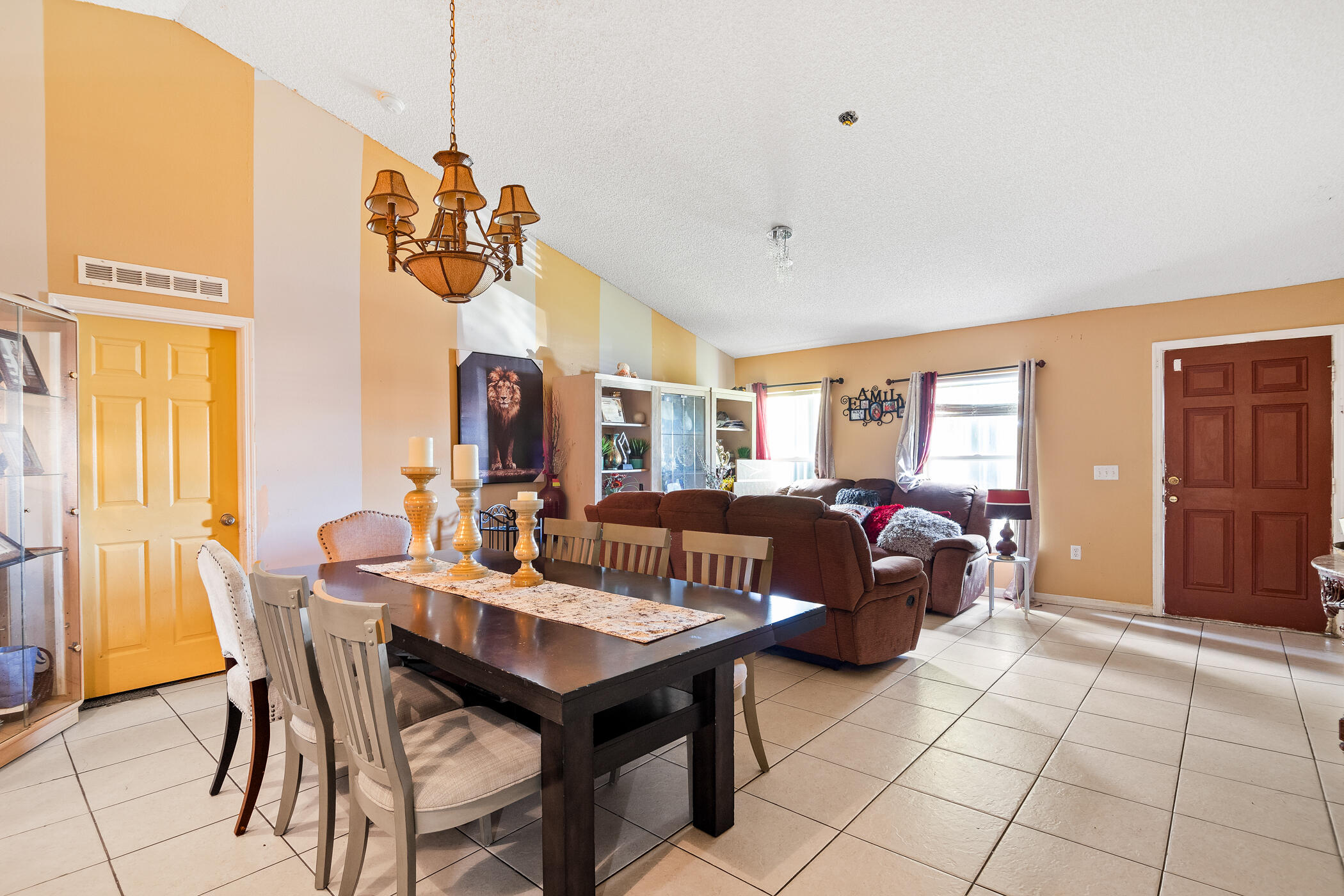 709 Waikiki Avenue NW