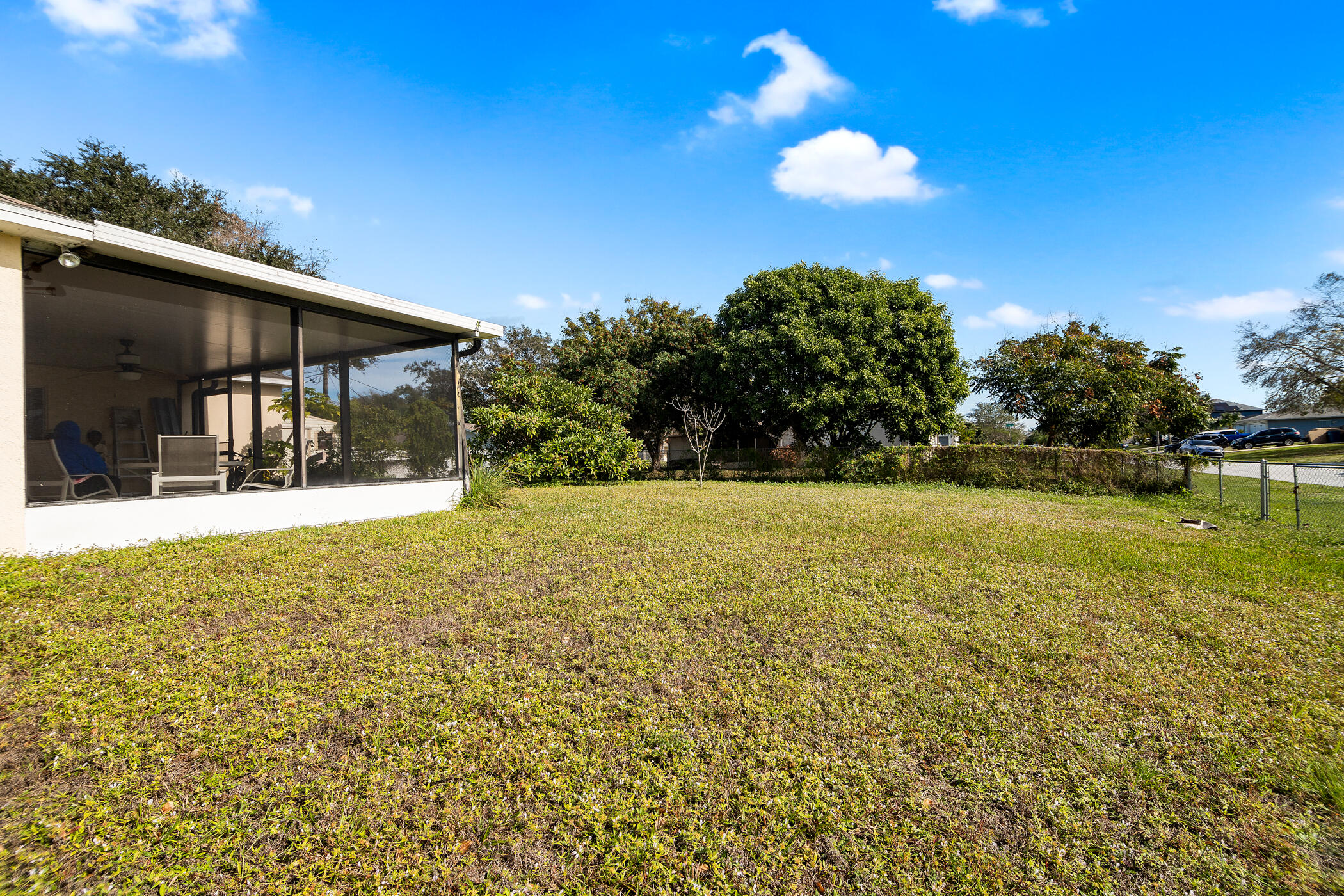 709 Waikiki Avenue NW