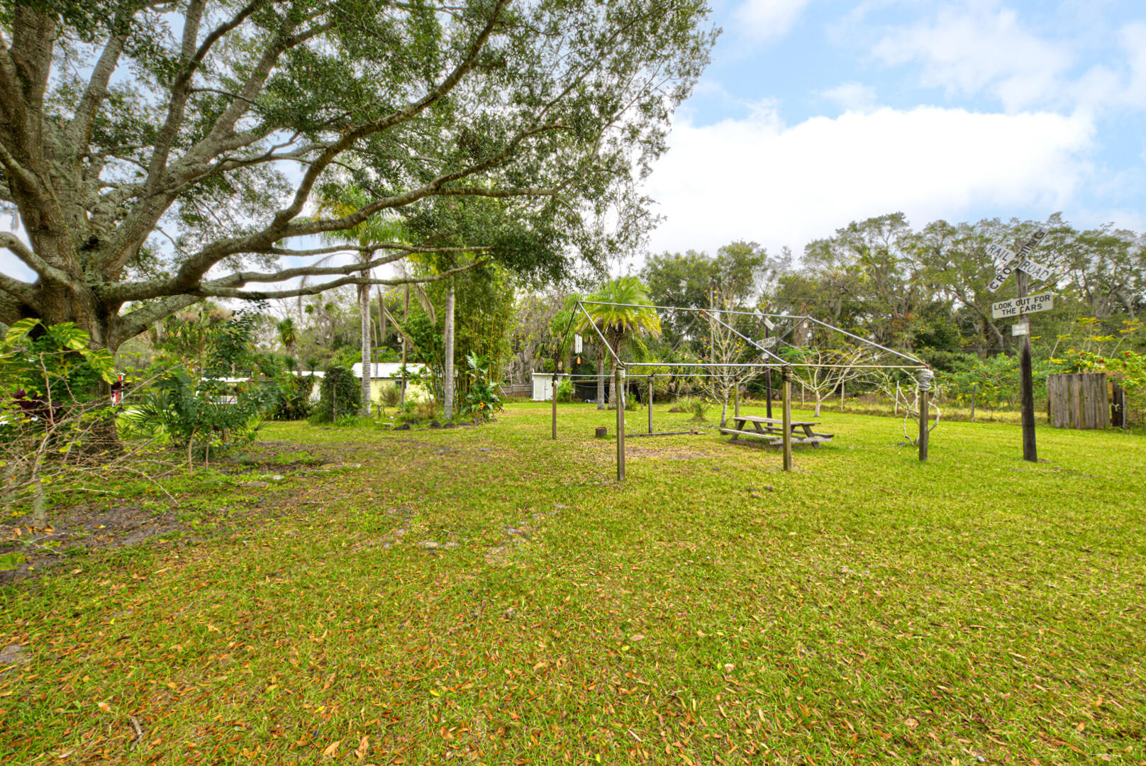 3007 Folsom Road