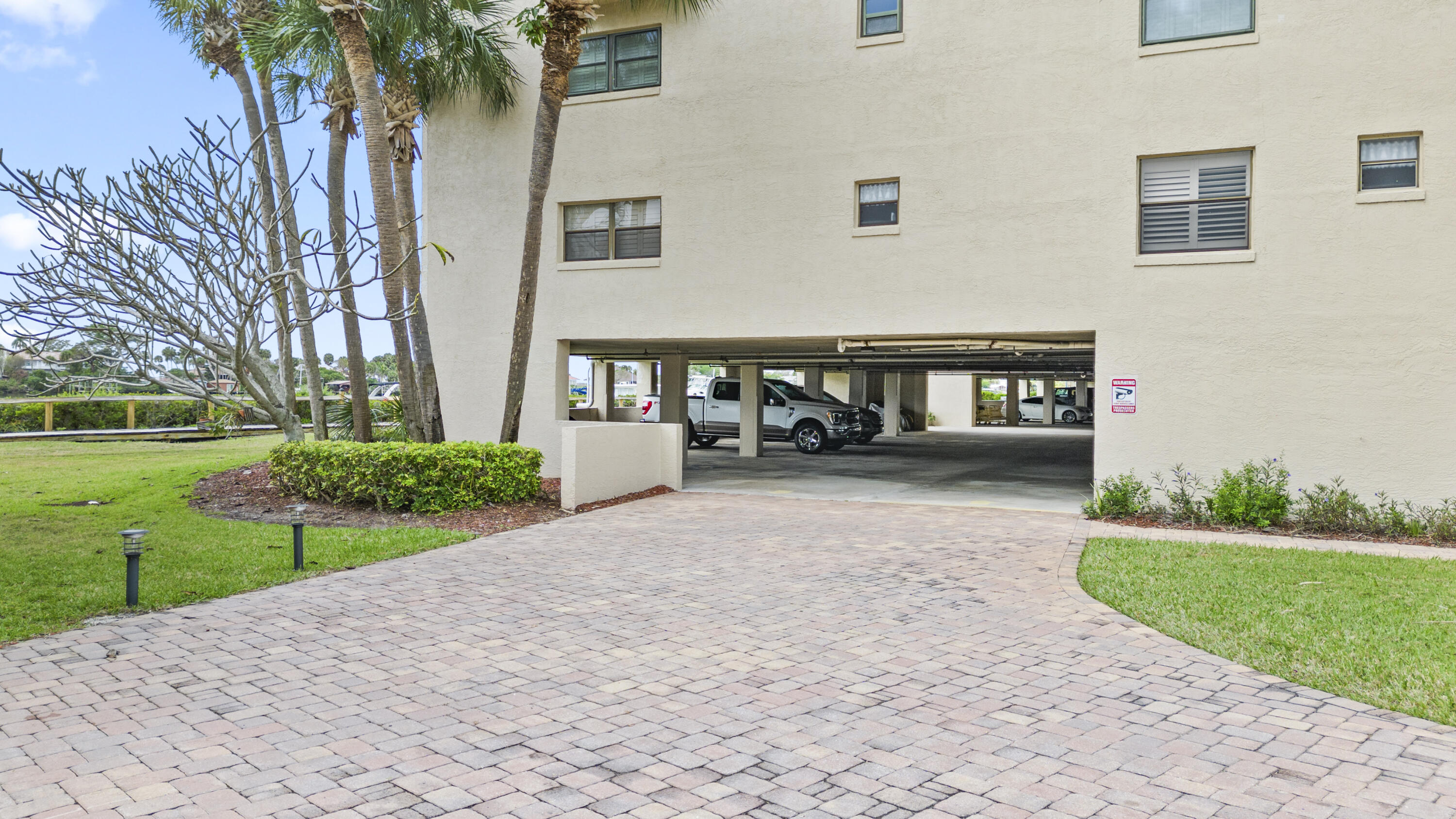 18 Marina Isles Boulevard, 102