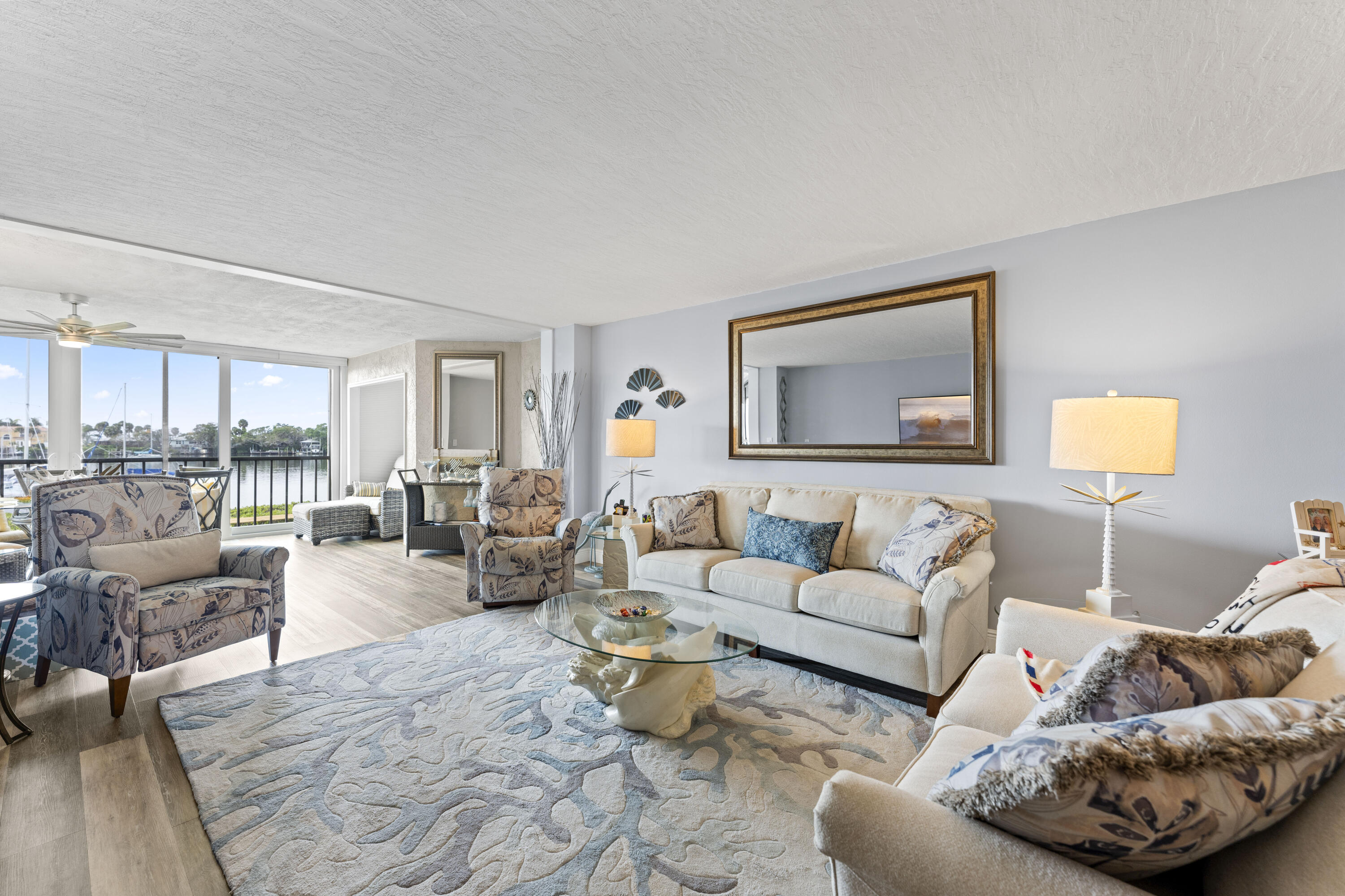 18 Marina Isles Boulevard, 102