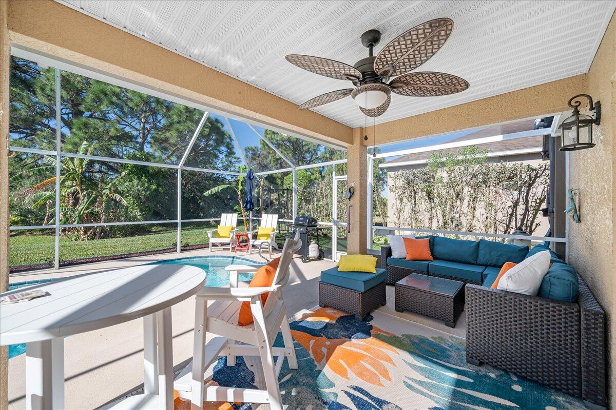 1869 Sun Gazer Drive