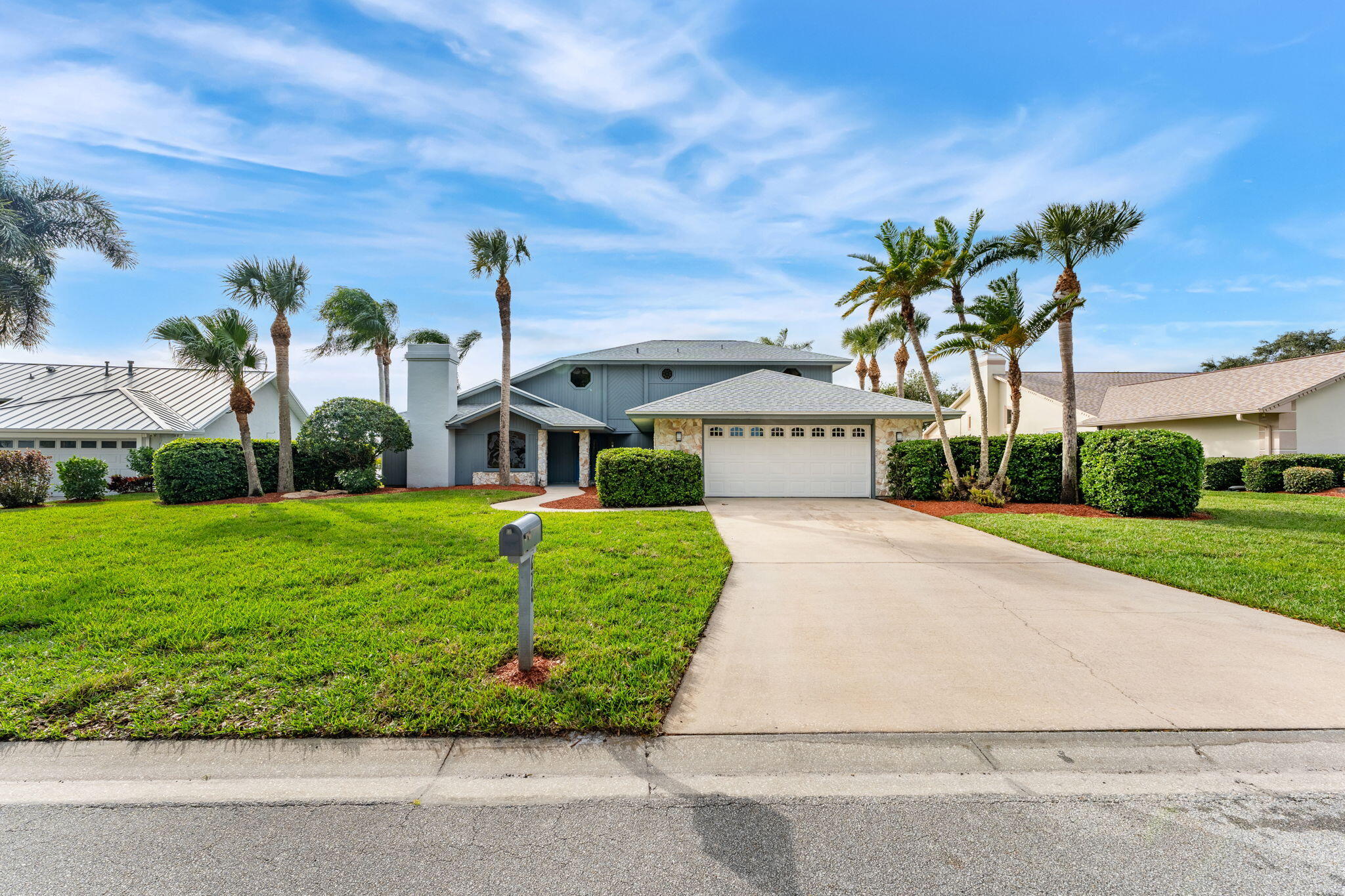 670 Rossmoor Circle