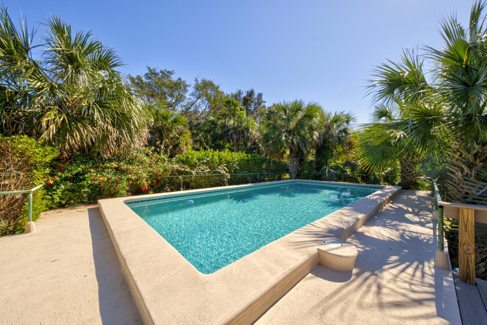 5655 S Tropical Trail