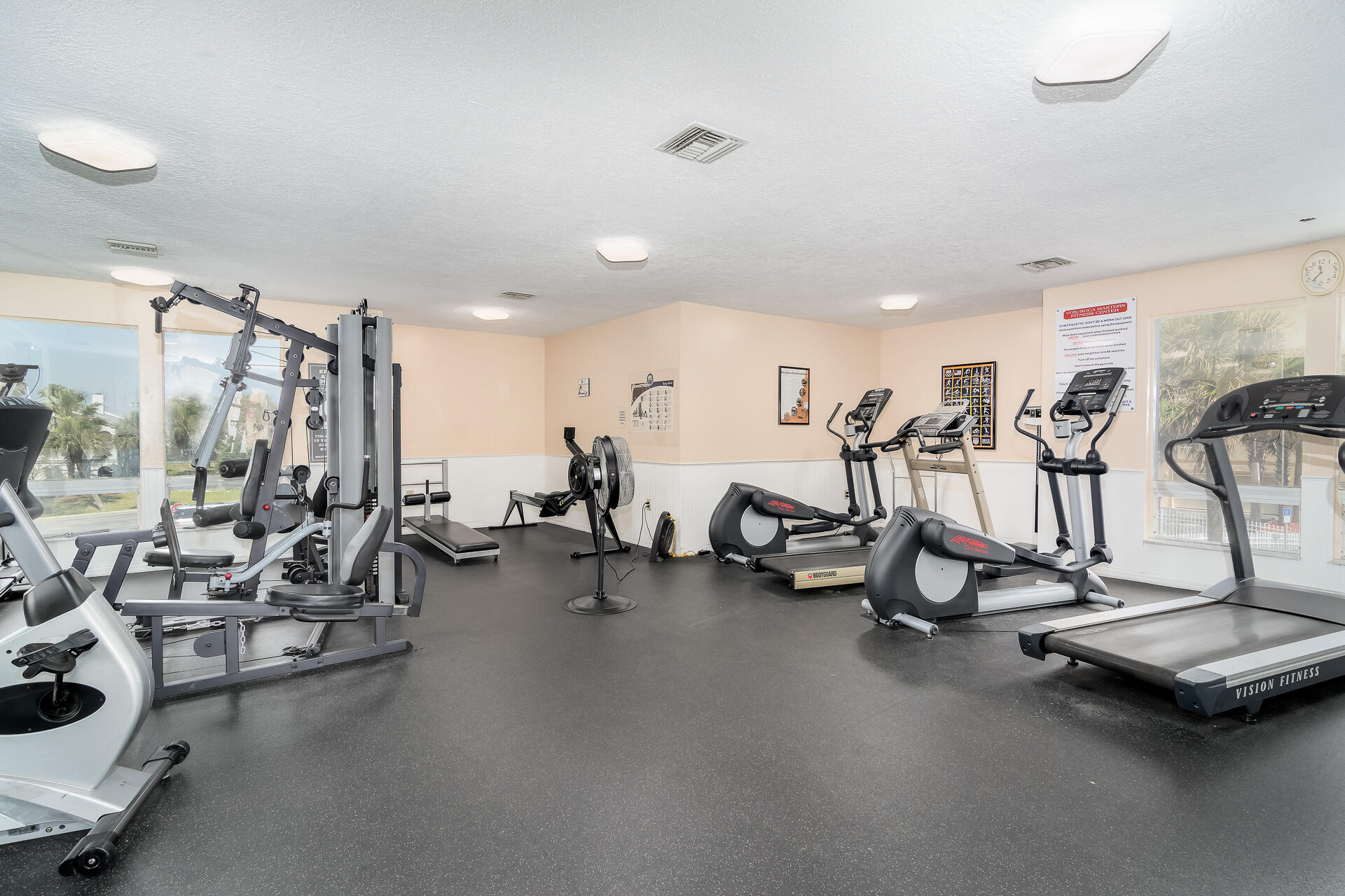 410 Seaport Boulevard, T125