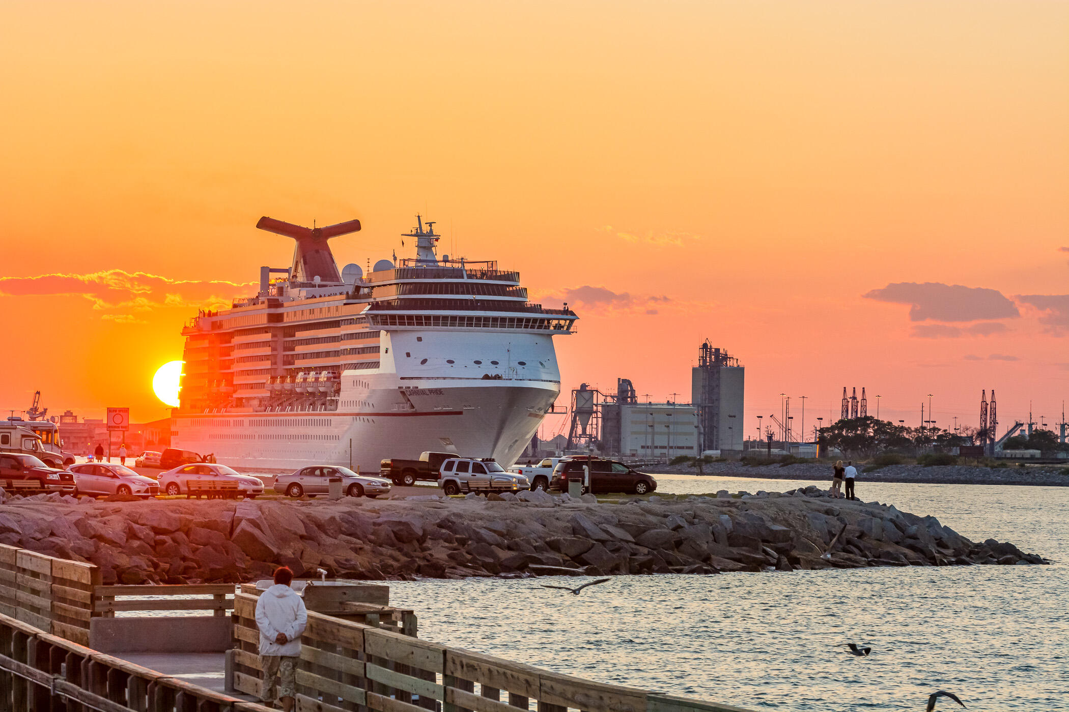 410 Seaport Boulevard, T125