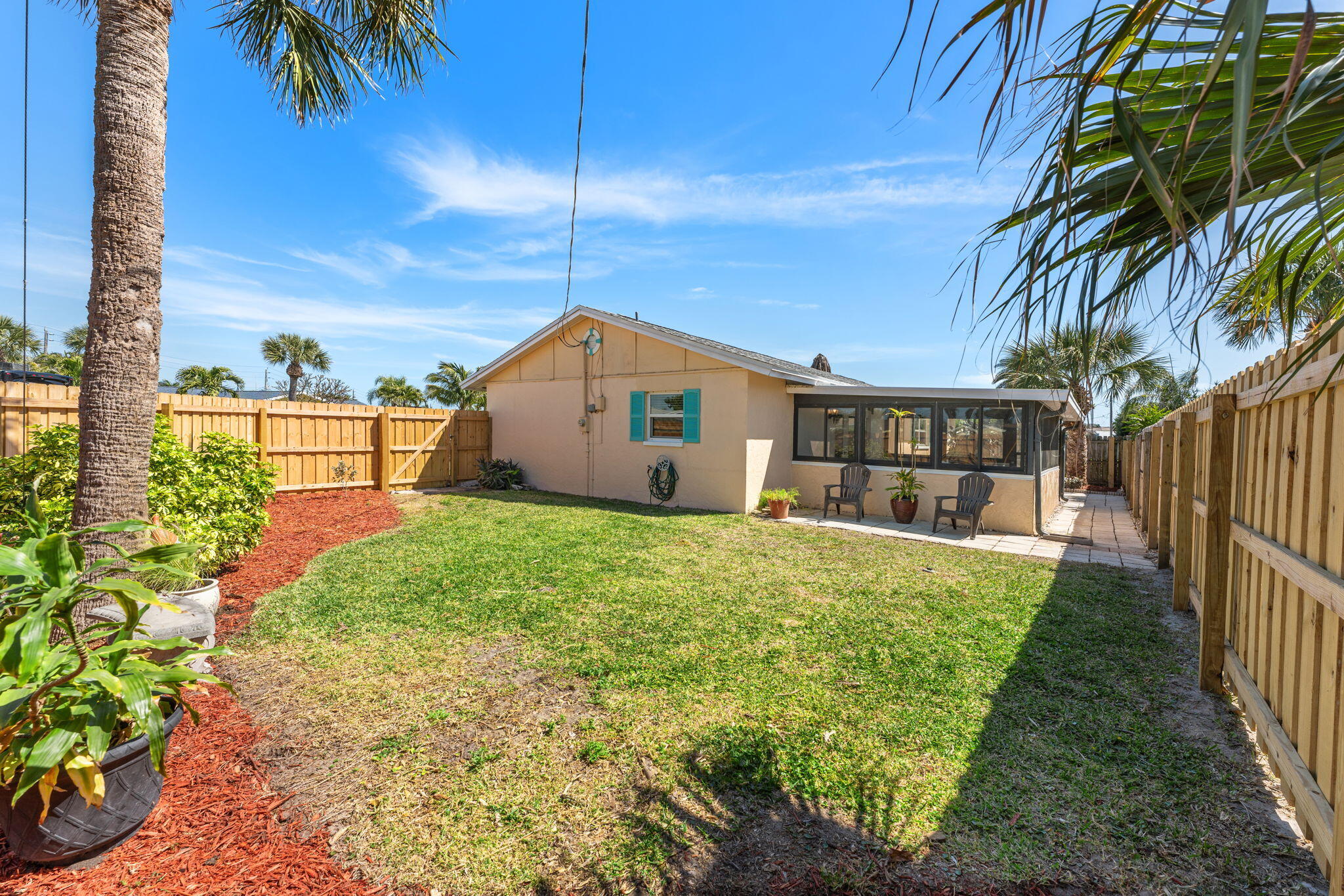 938 Golden Beach Boulevard