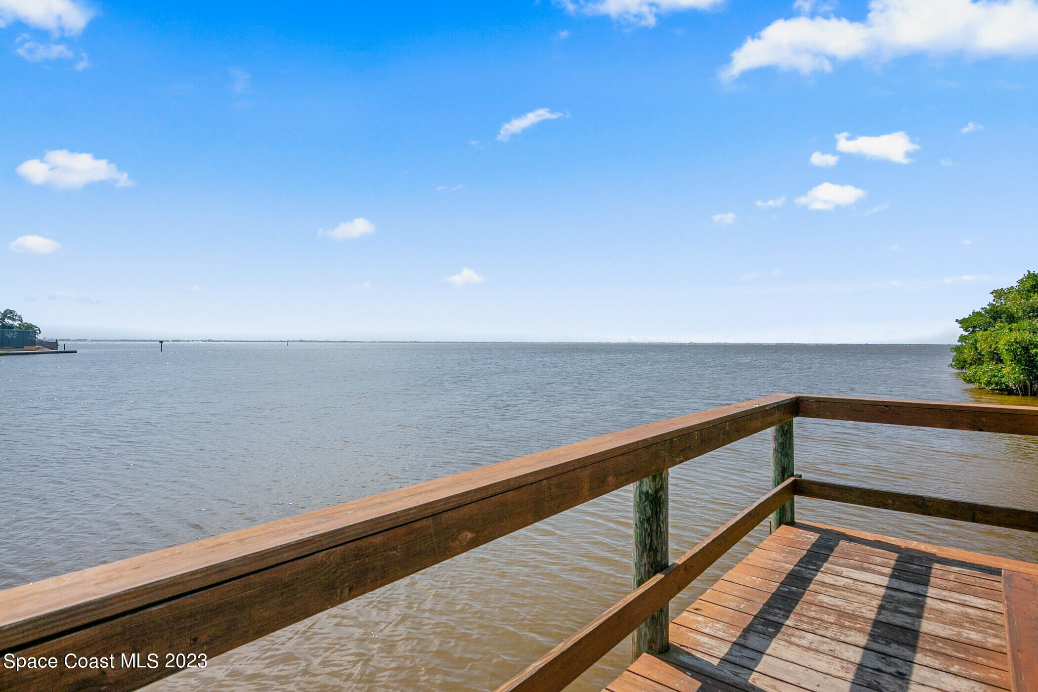 5807 N Atlantic Avenue, 724