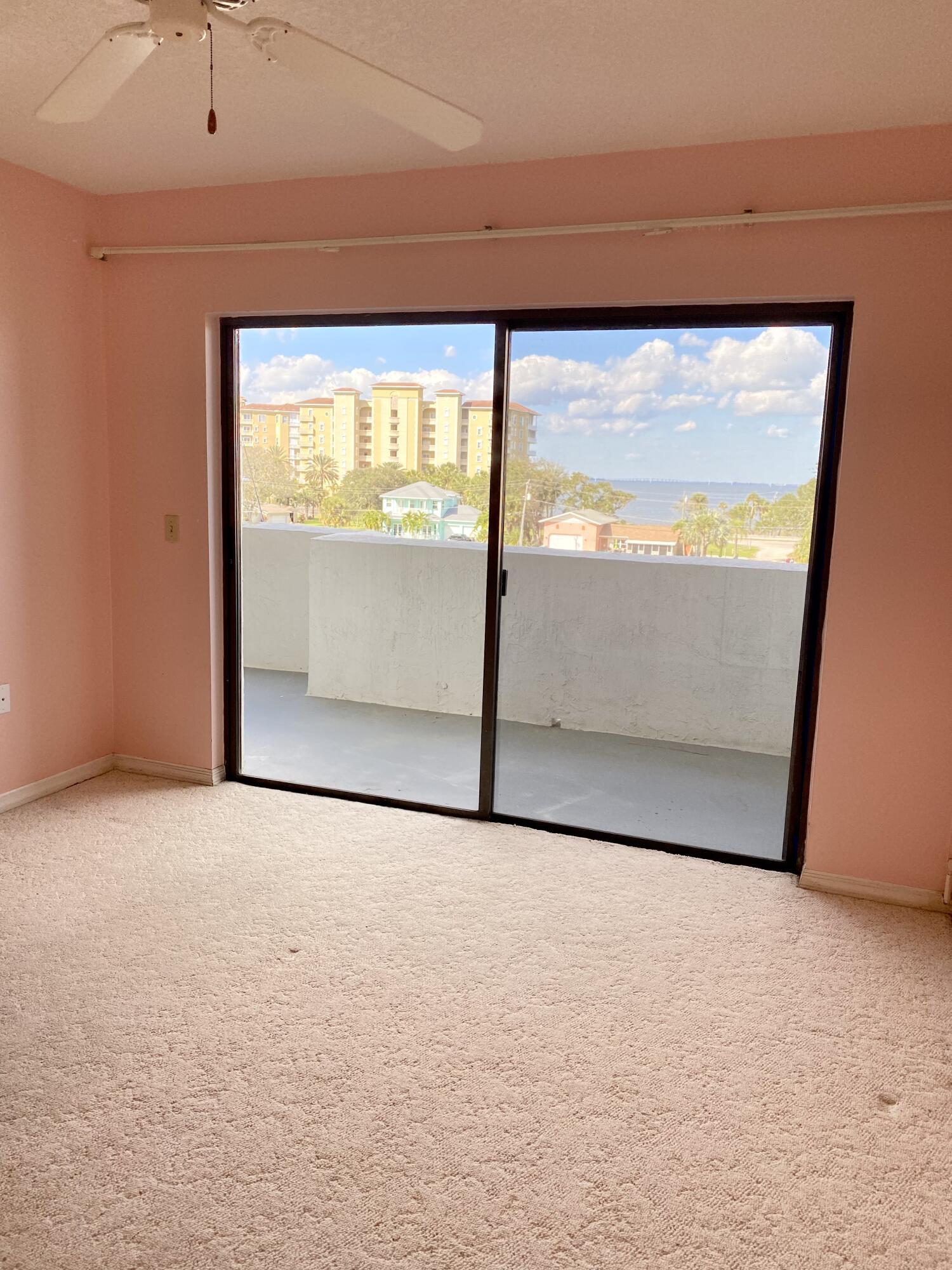 5011 Dixie Highway NE, 305a