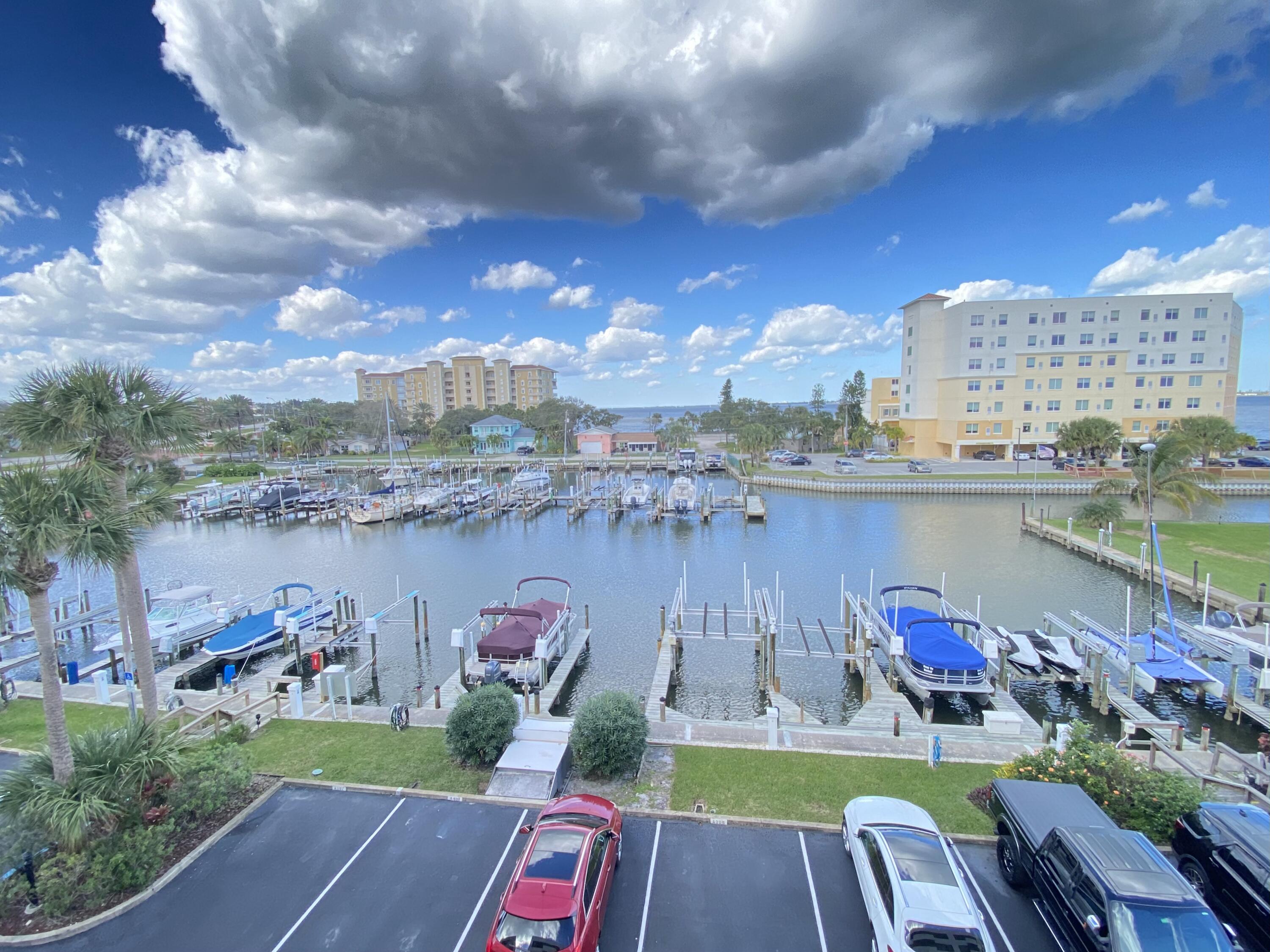 5011 Dixie Highway NE, 305a