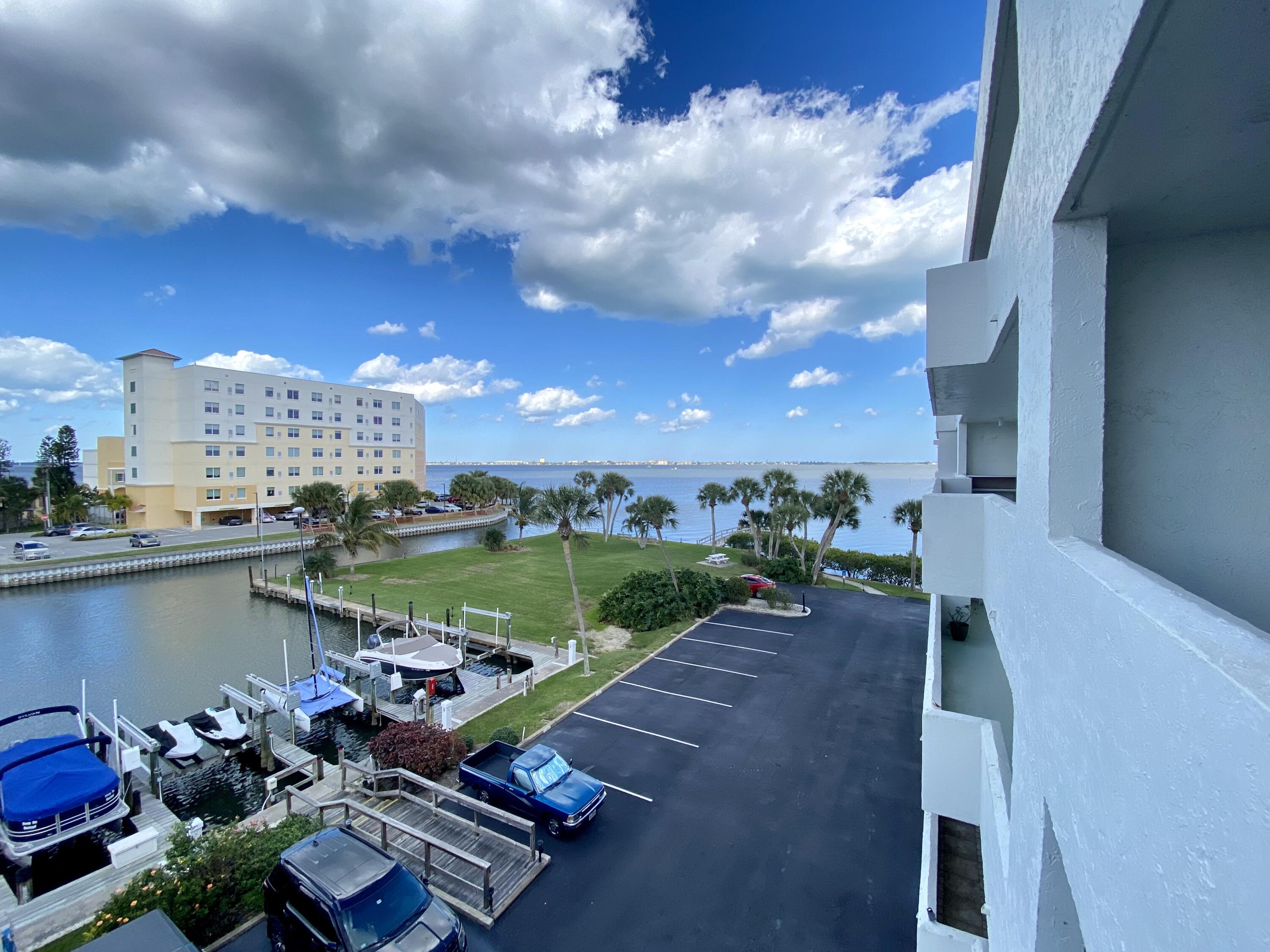 5011 Dixie Highway NE, 305a