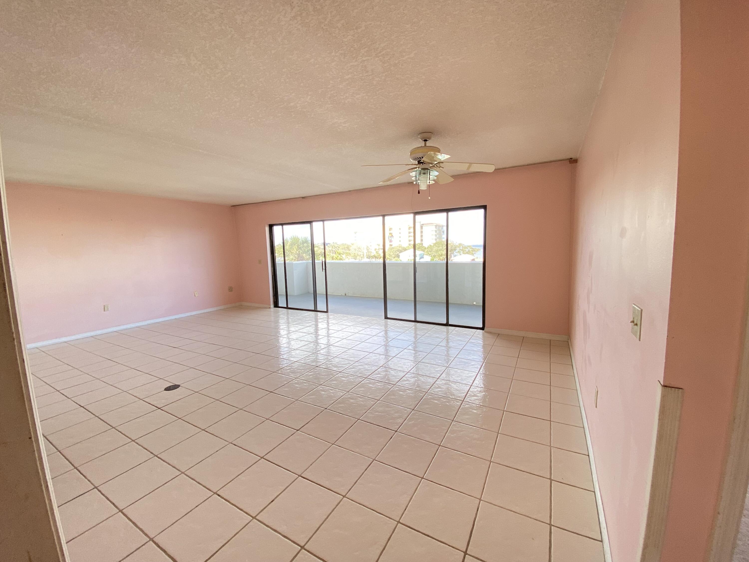 5011 Dixie Highway NE, 305a