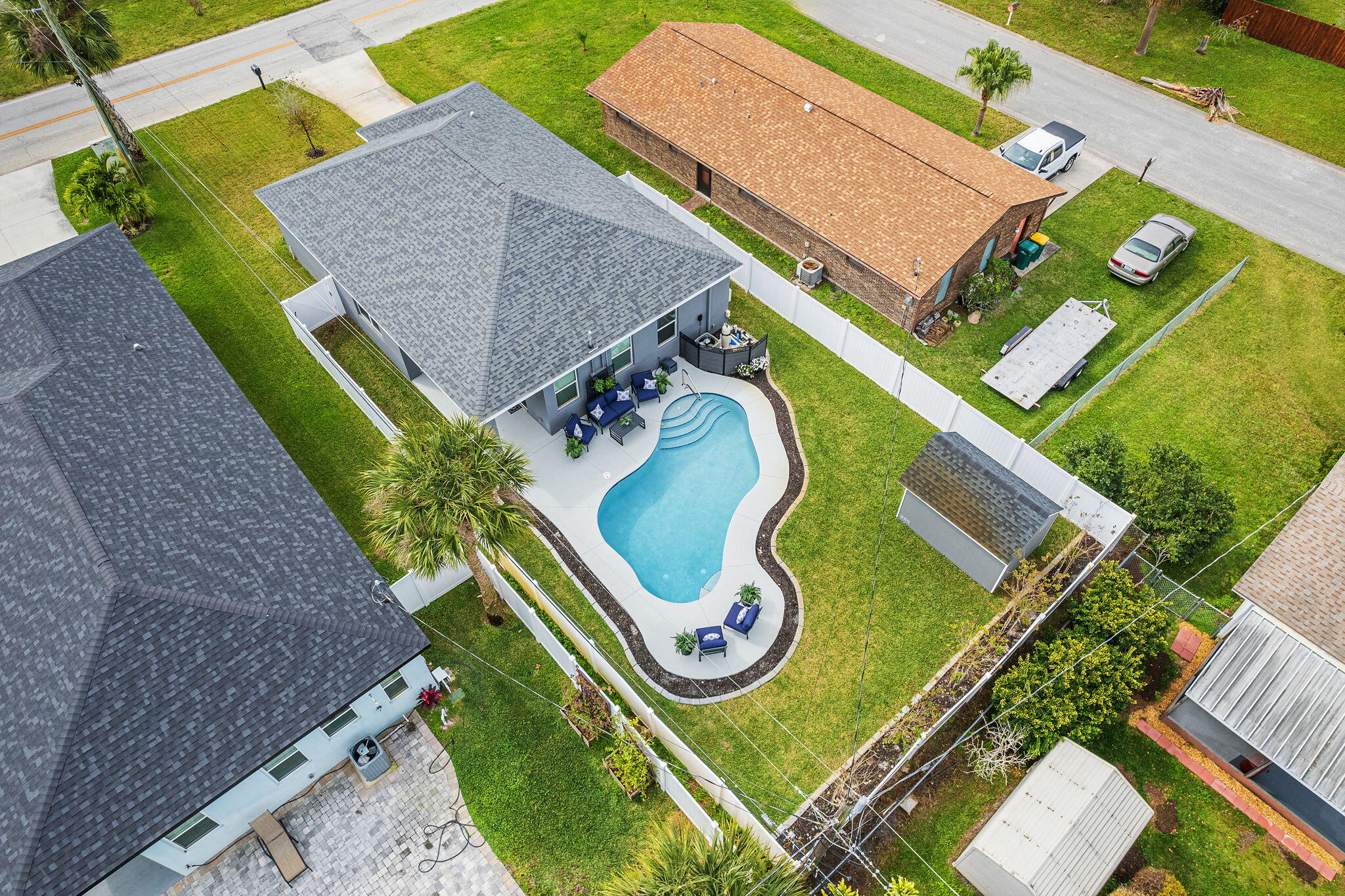 130 W Fee Avenue