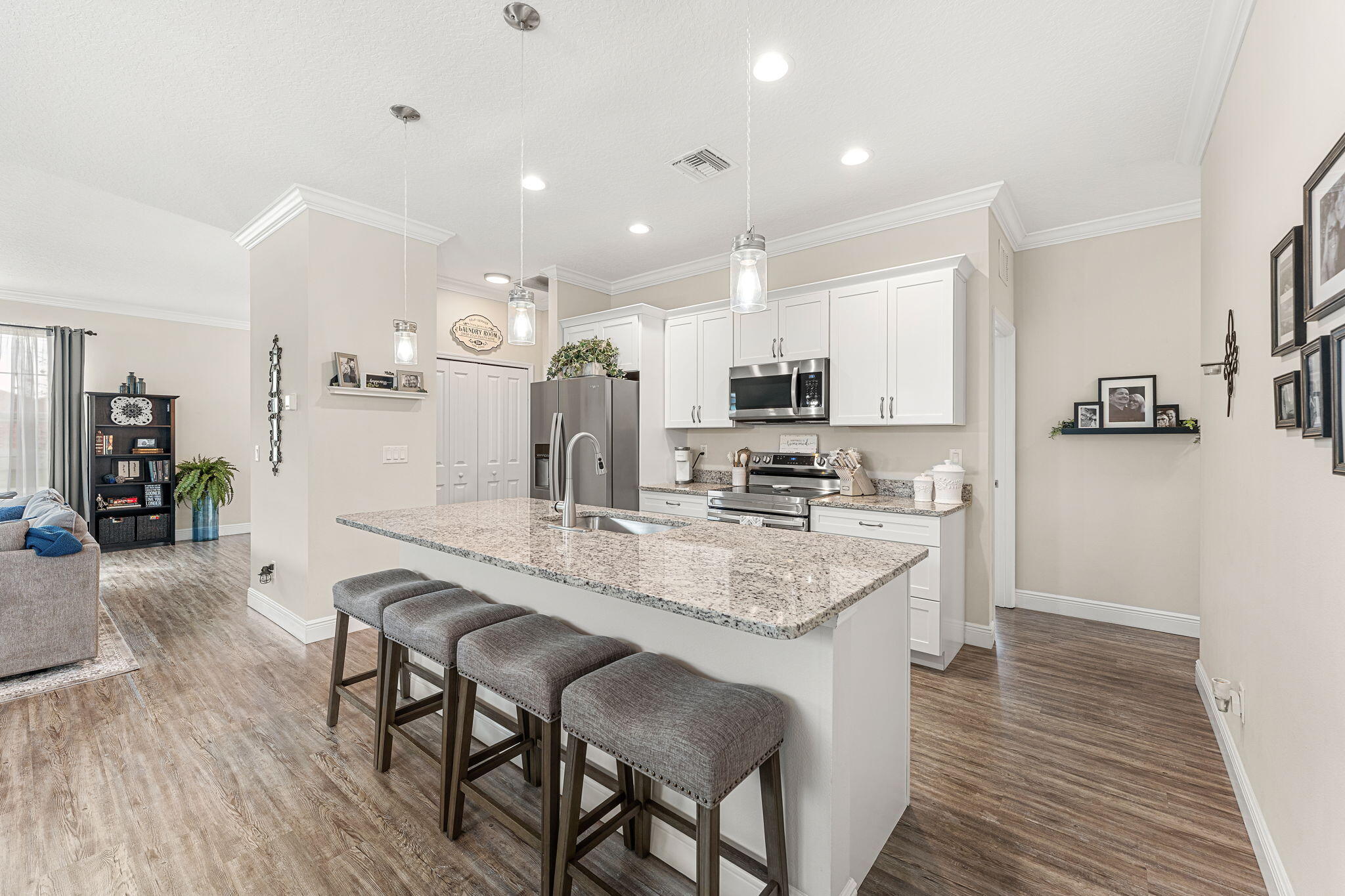 130 W Fee Avenue