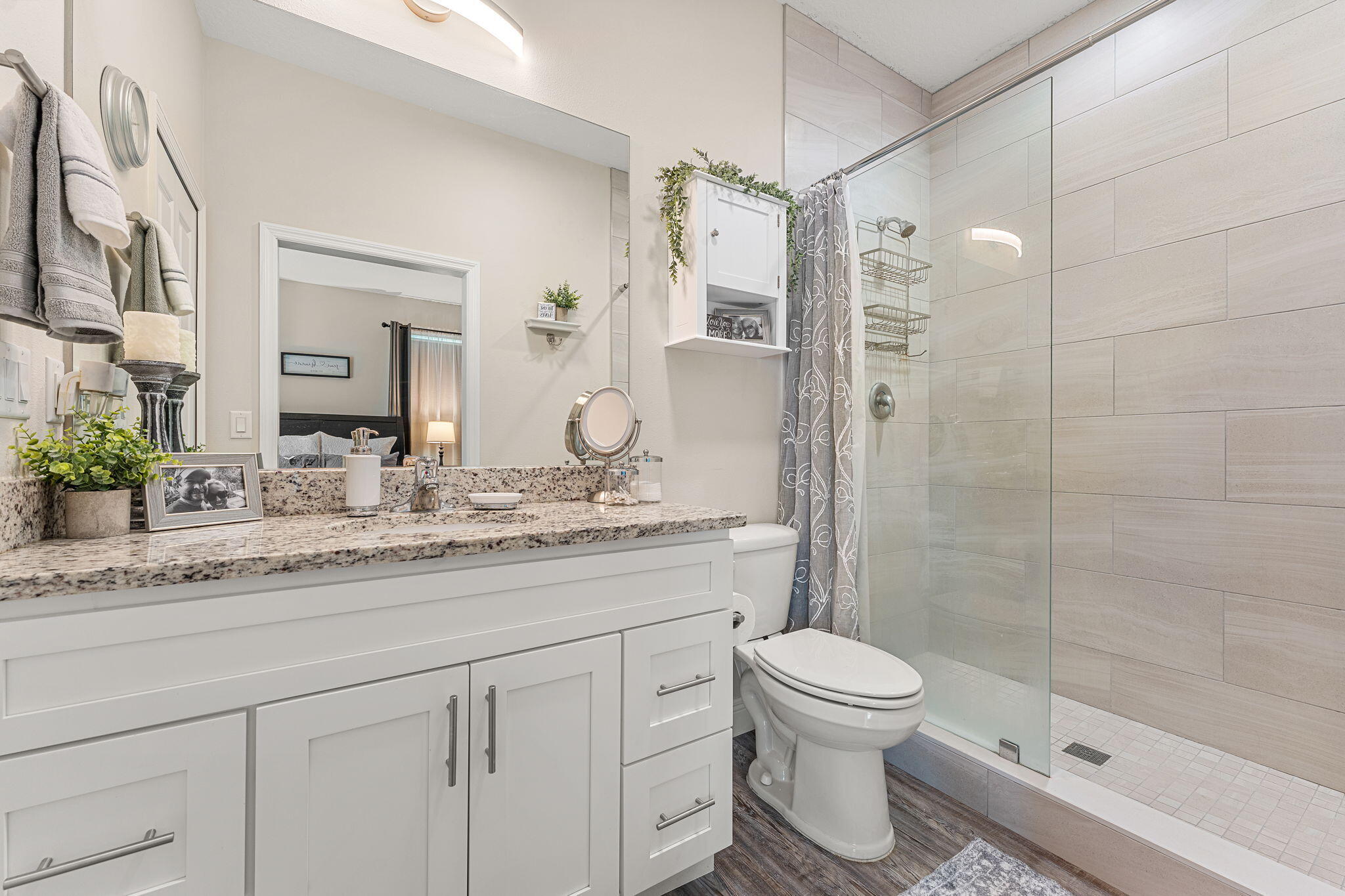 130 W Fee Avenue