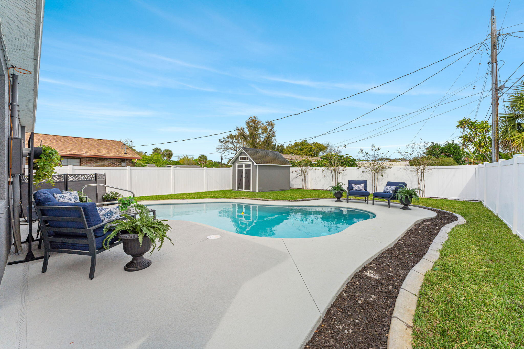 130 W Fee Avenue