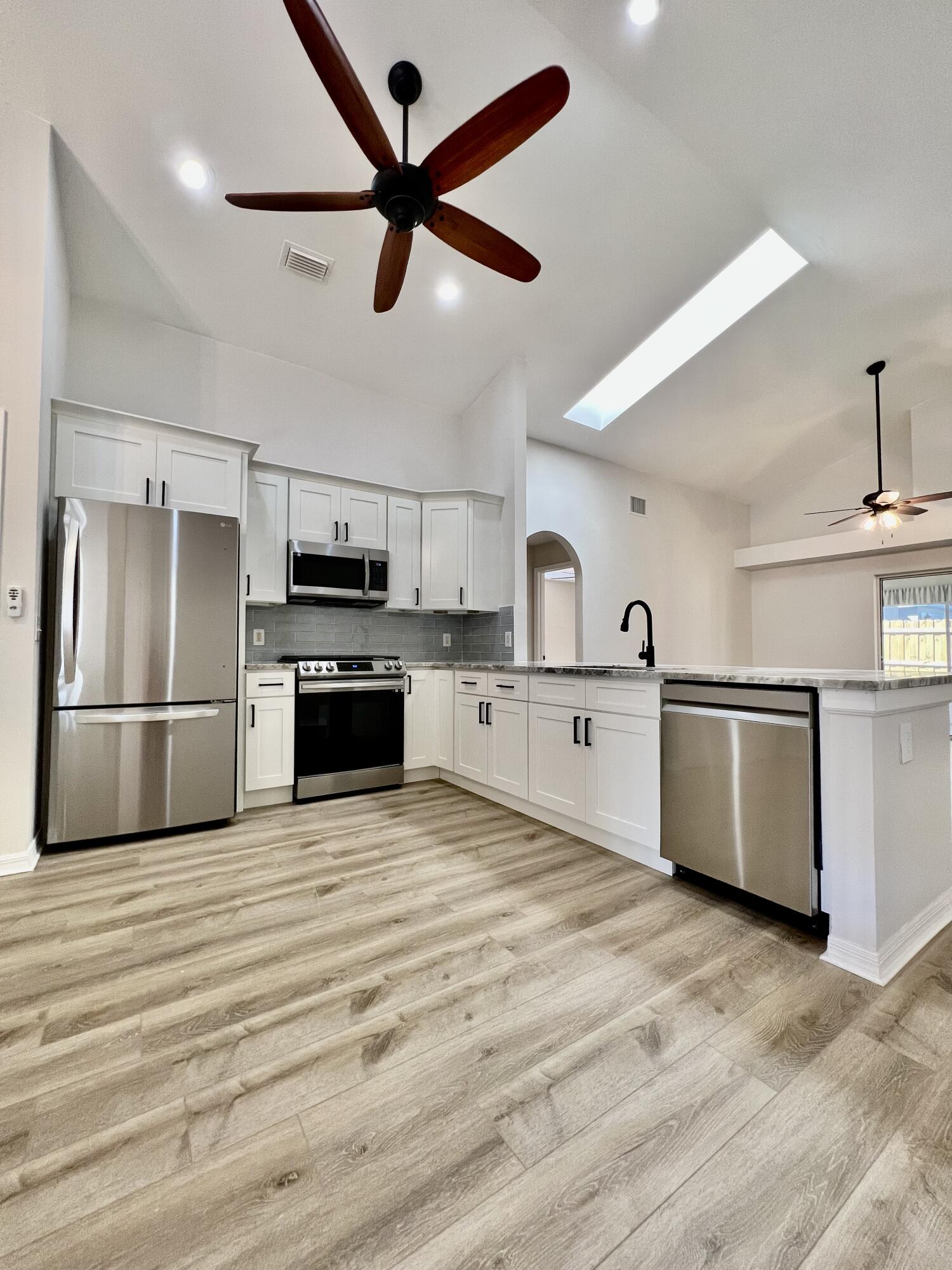 2530 Alicia Lane