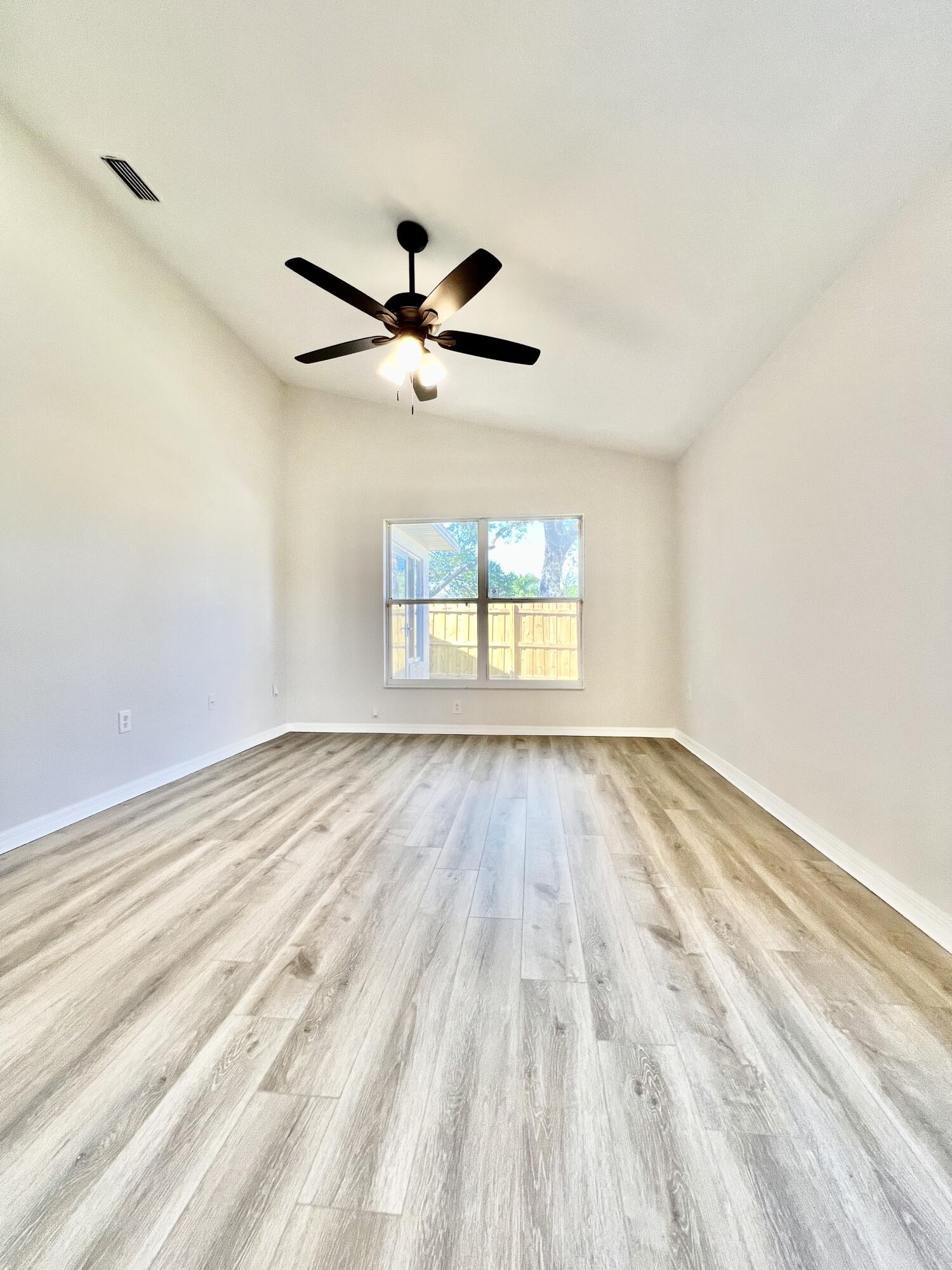 2530 Alicia Lane