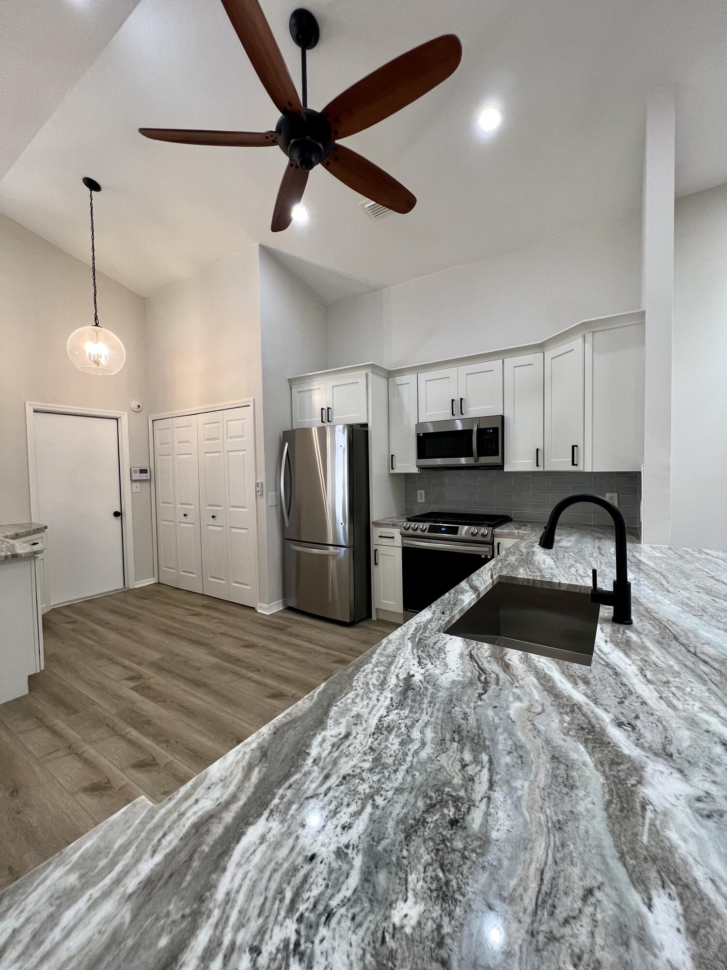 2530 Alicia Lane