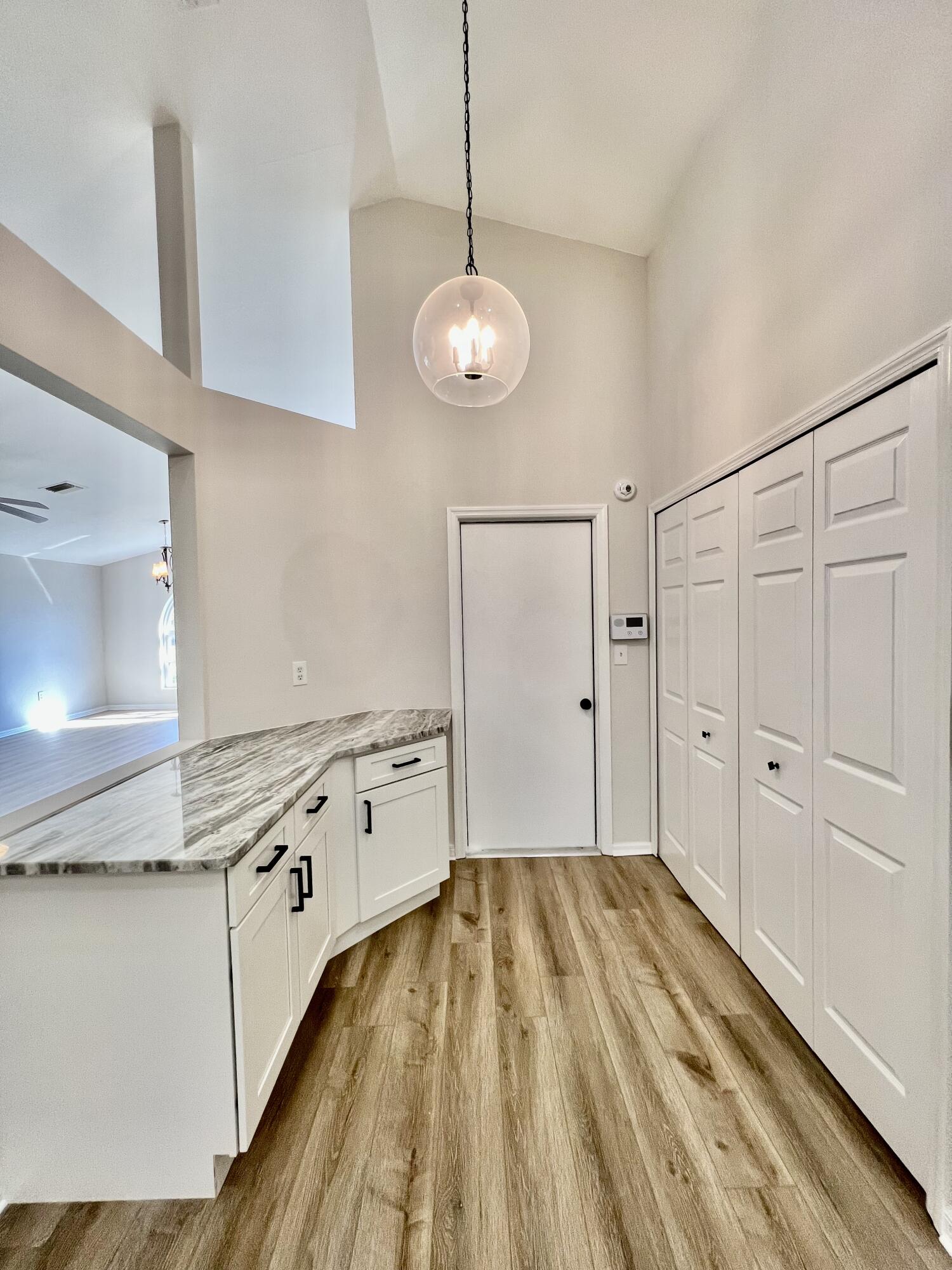 2530 Alicia Lane