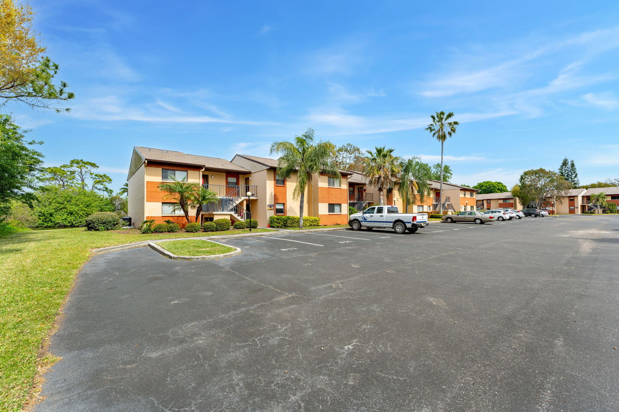 2748 Golf Lake Circle, 813