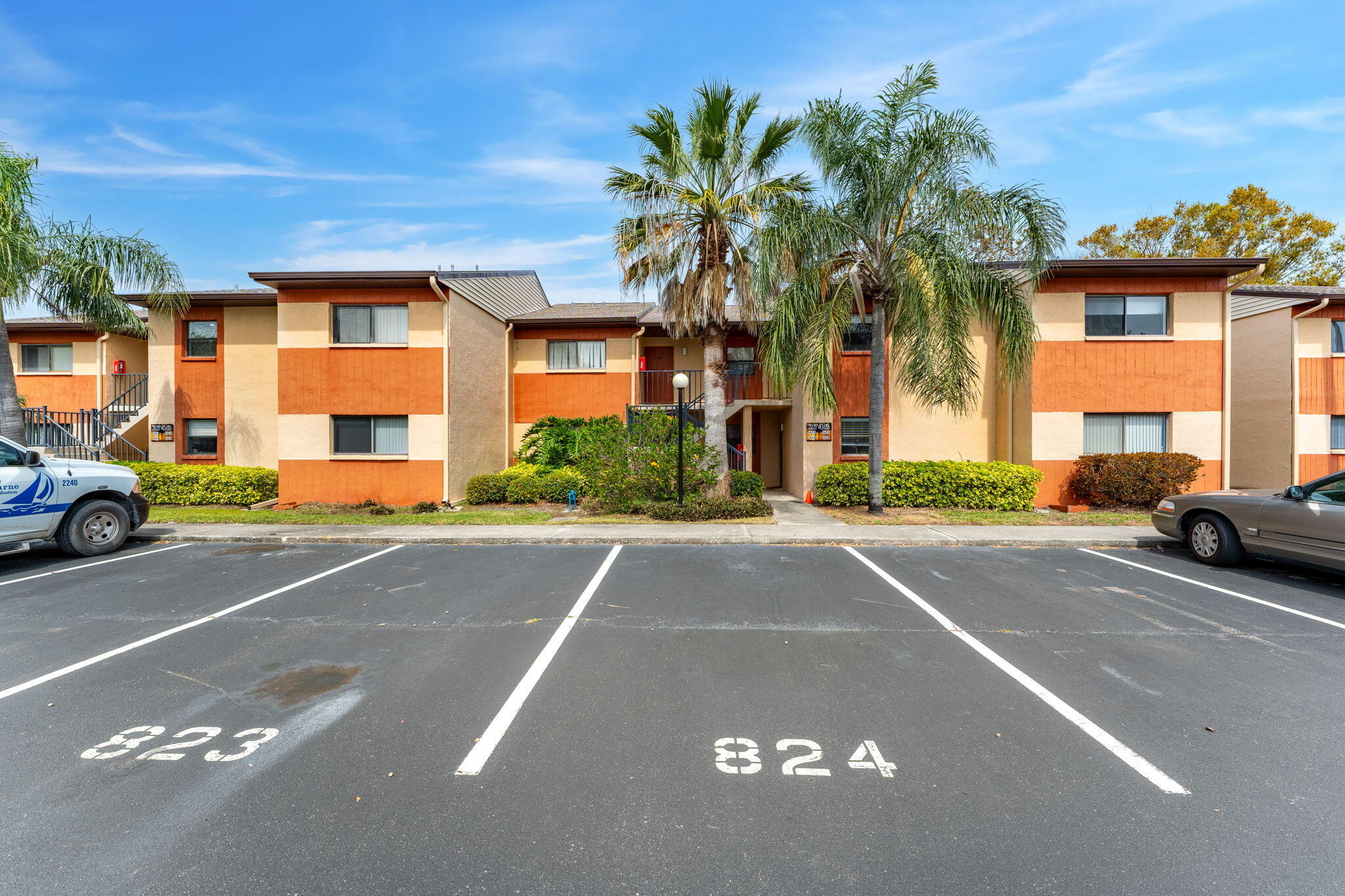 2748 Golf Lake Circle, 813