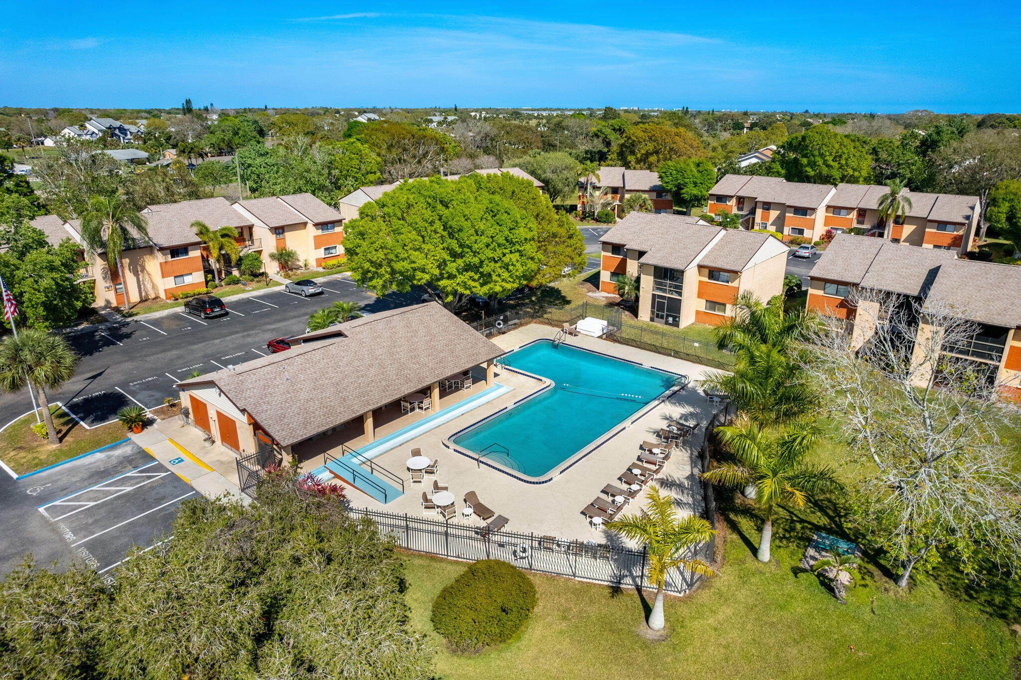 2748 Golf Lake Circle, 813