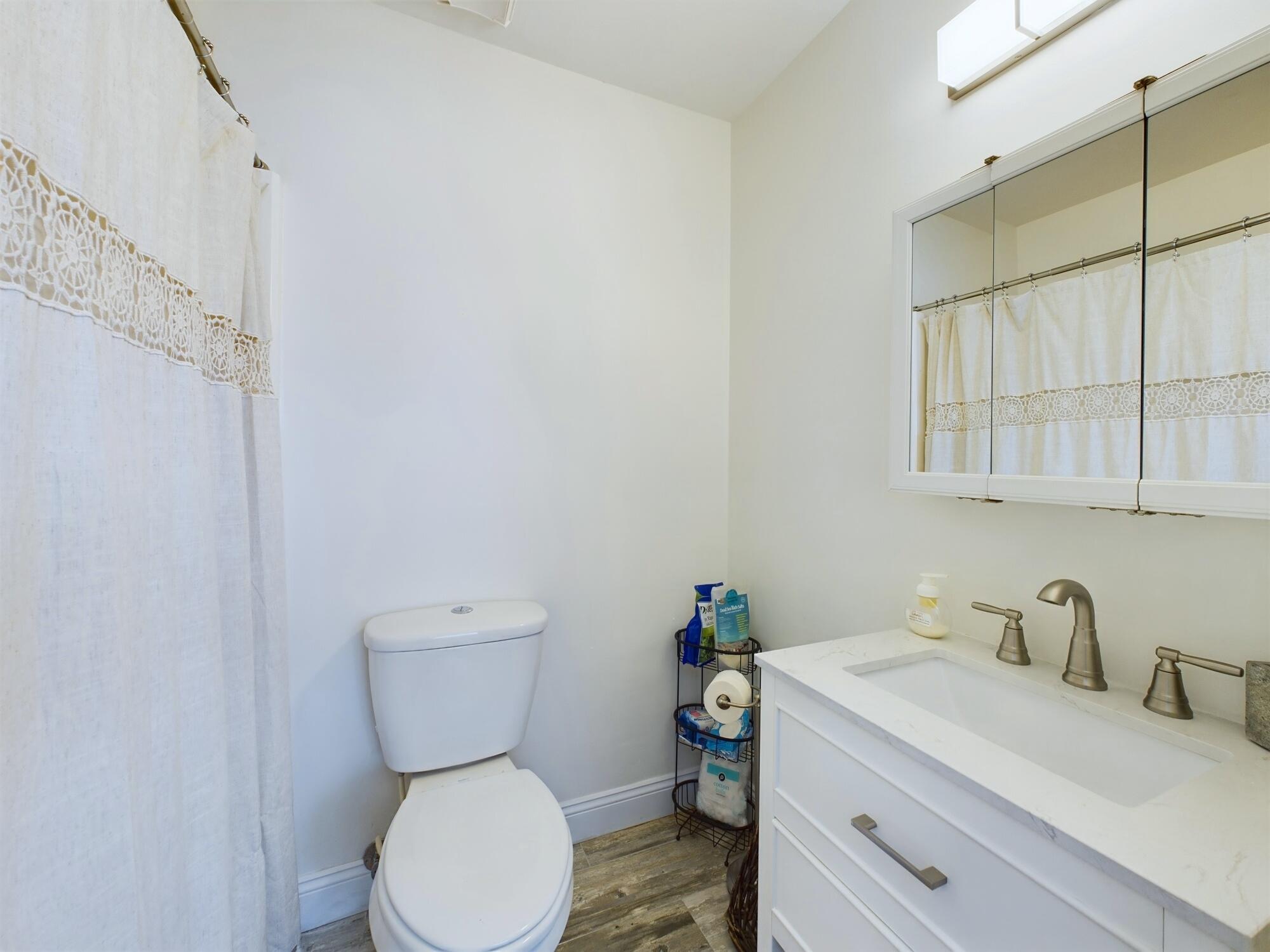 185 Palmetto Avenue, 40-6