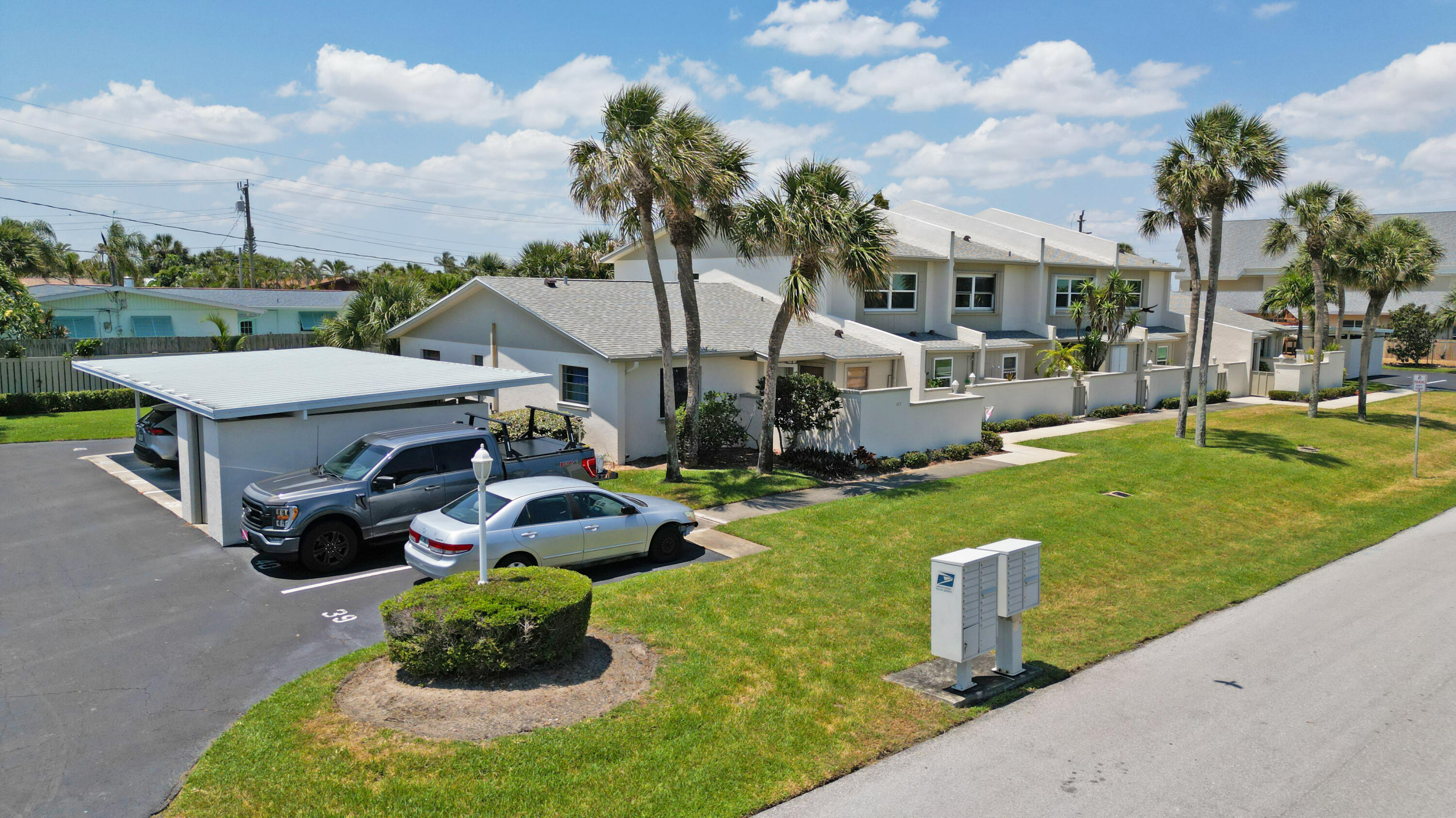 185 Palmetto Avenue, 40-6
