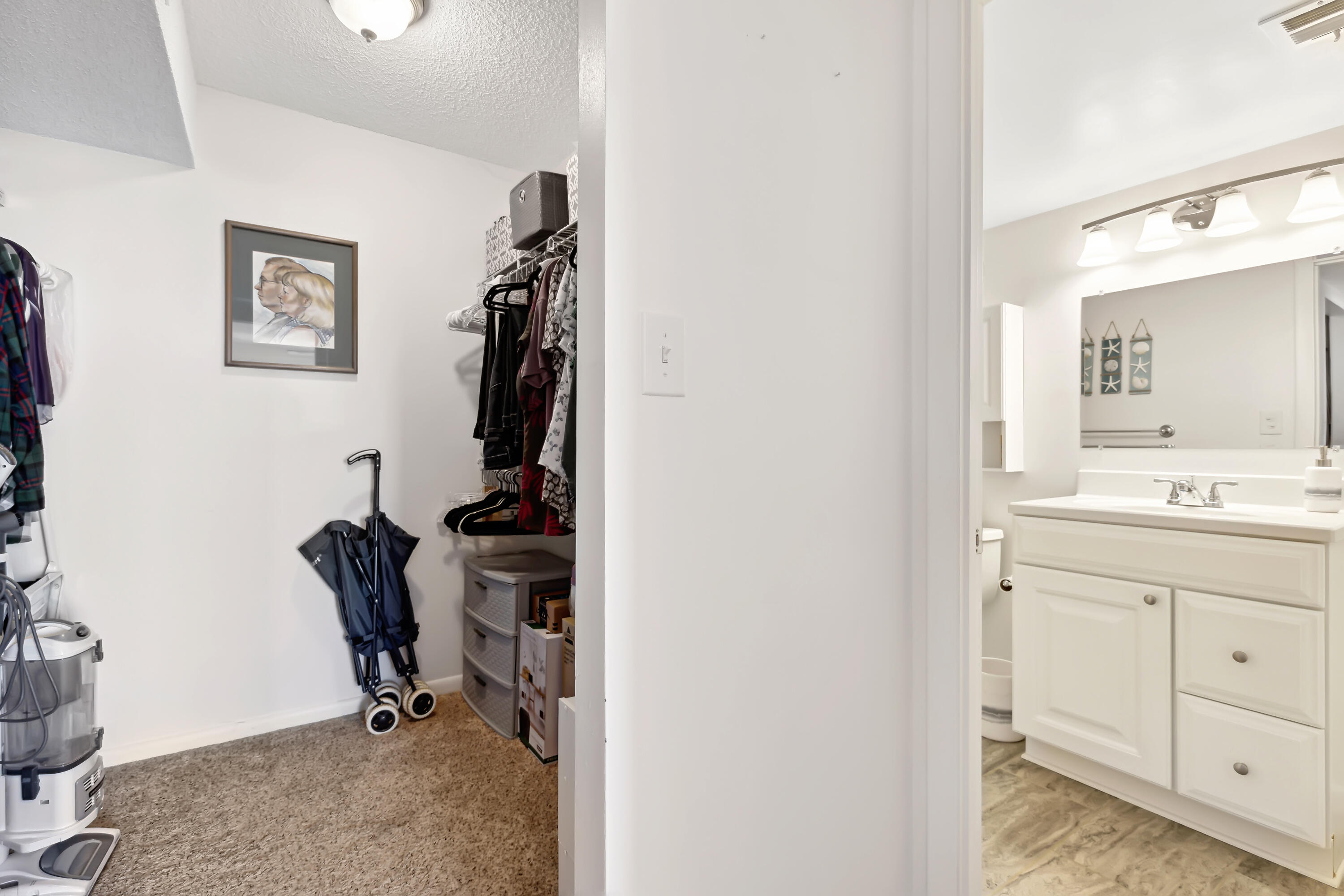 7520 Ridgewood Avenue, 804