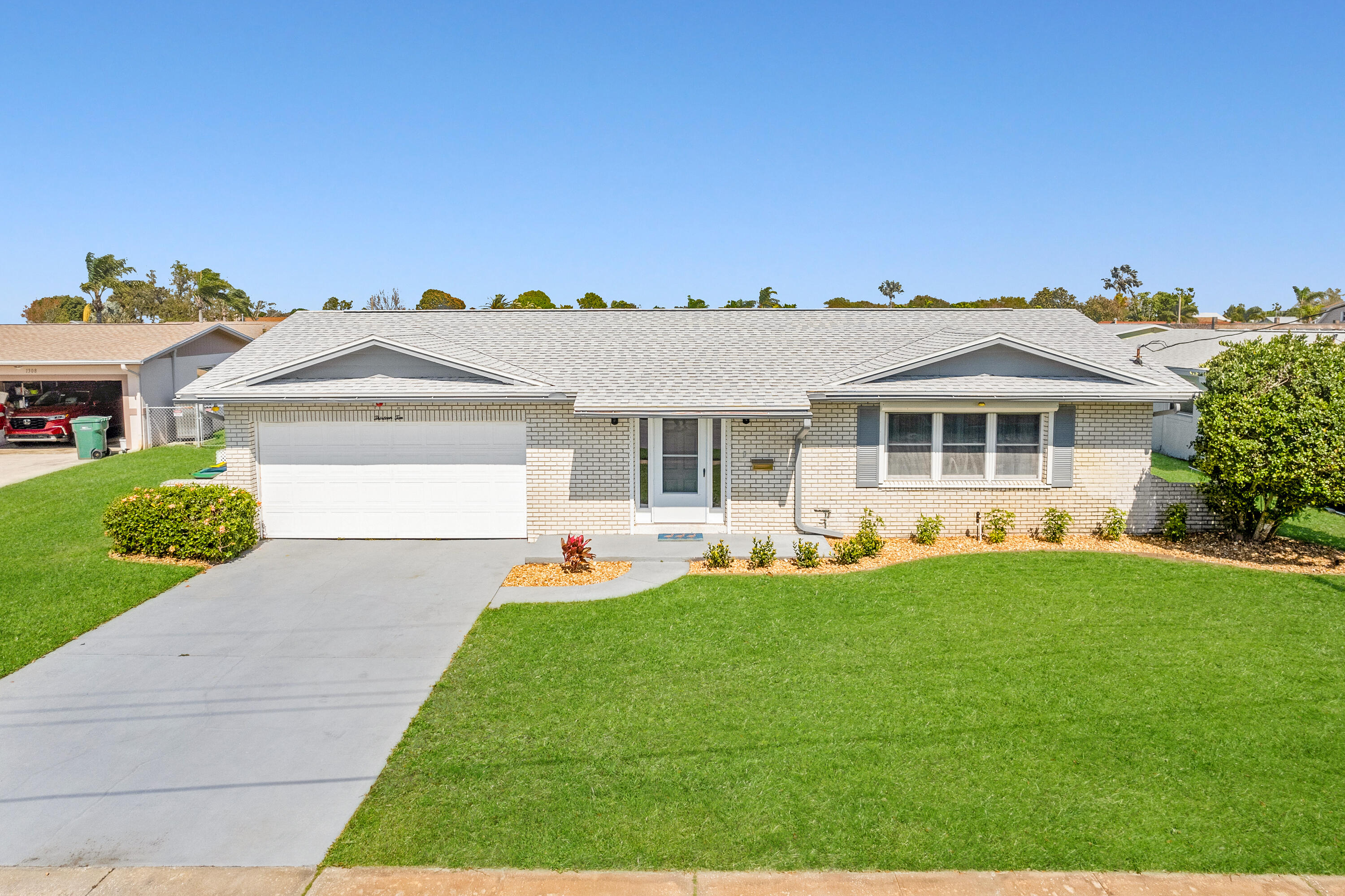 1310 Holiday Boulevard