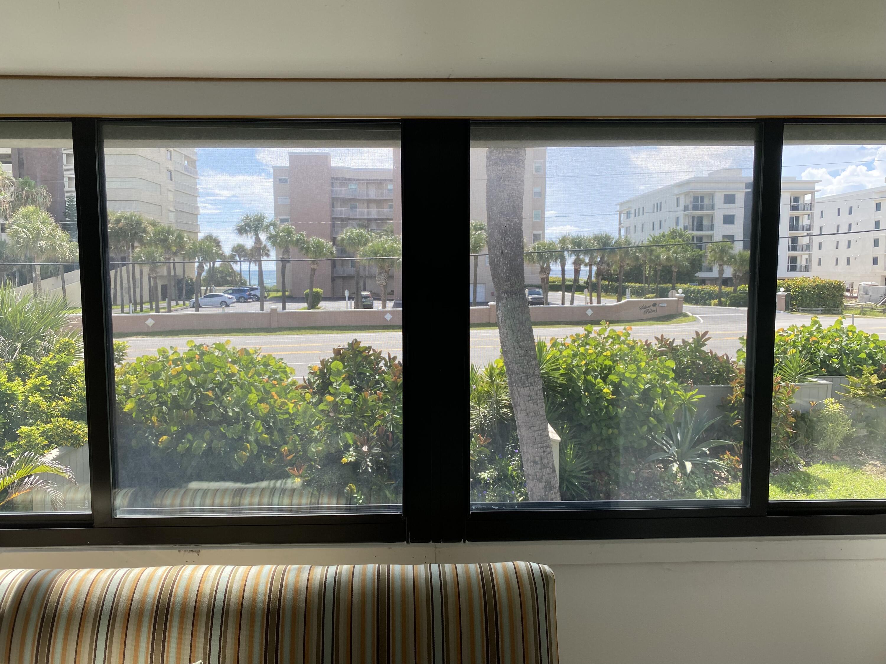 100 E Coral E, 3