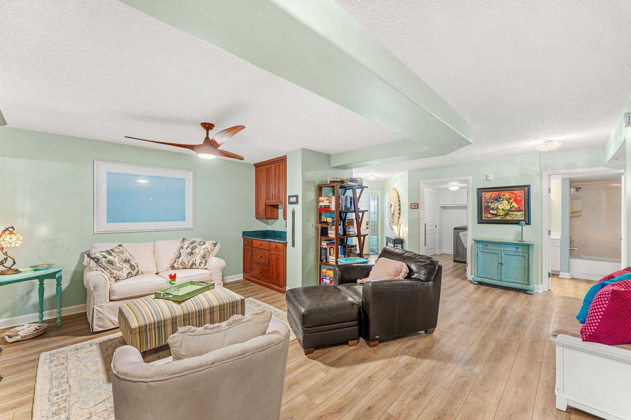 275 Highway A1a, 201
