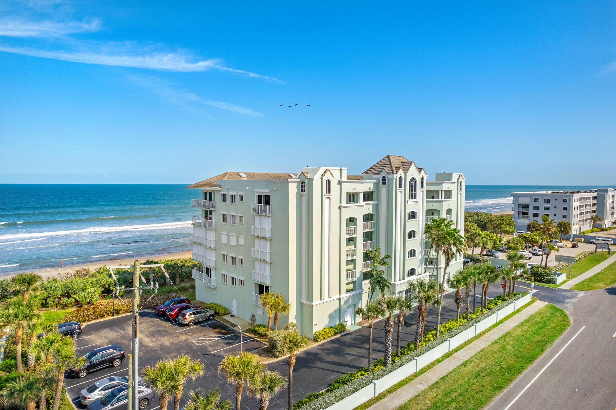 275 Highway A1a, 201