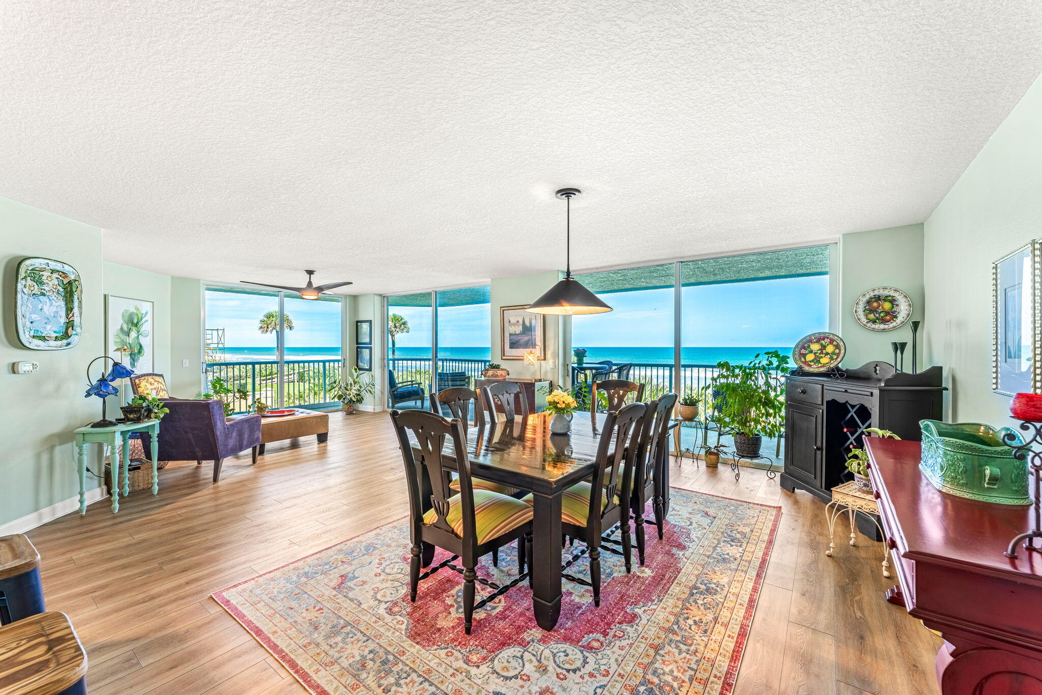 275 Highway A1a, 201