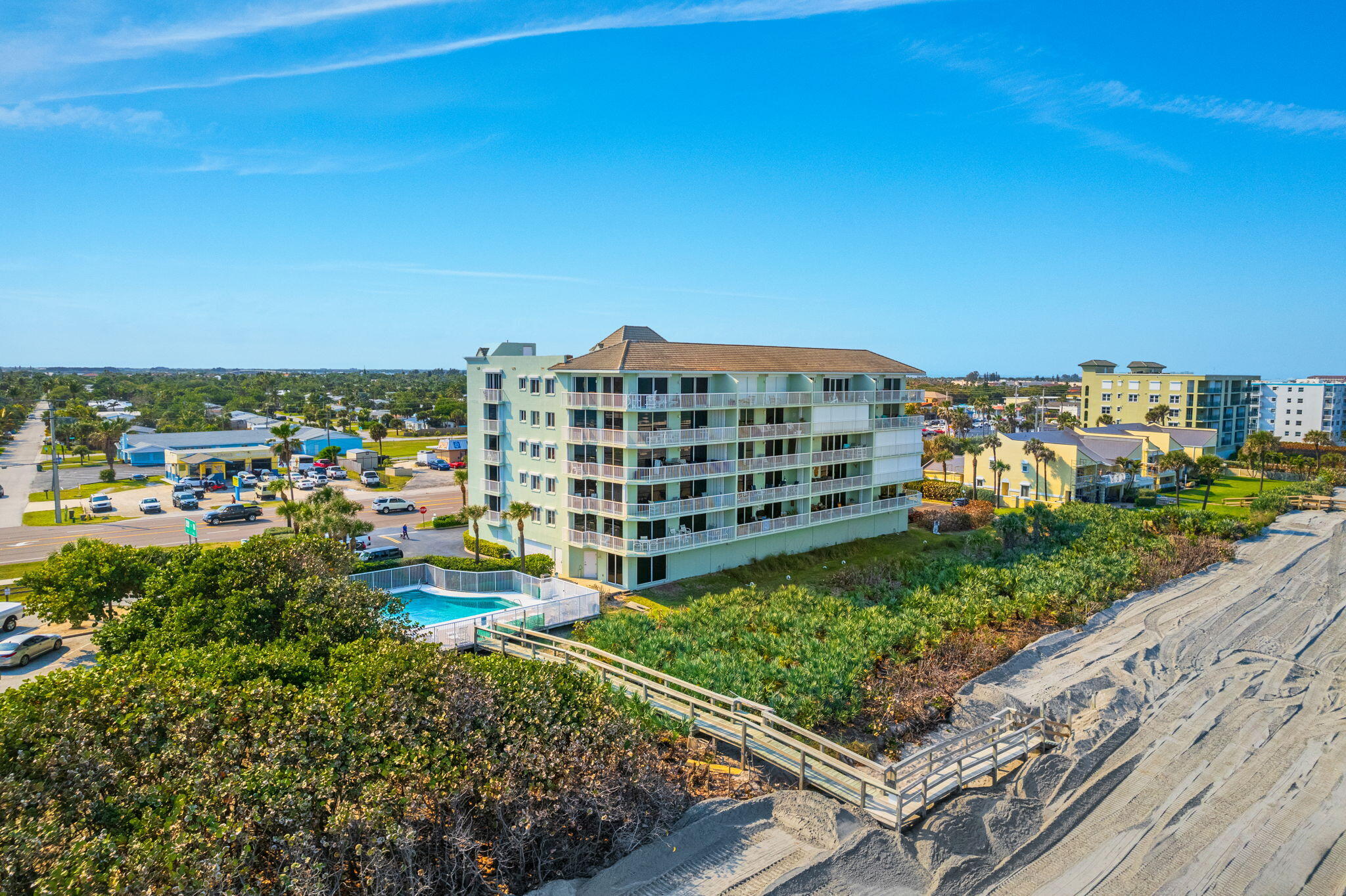 275 Highway A1a, 201
