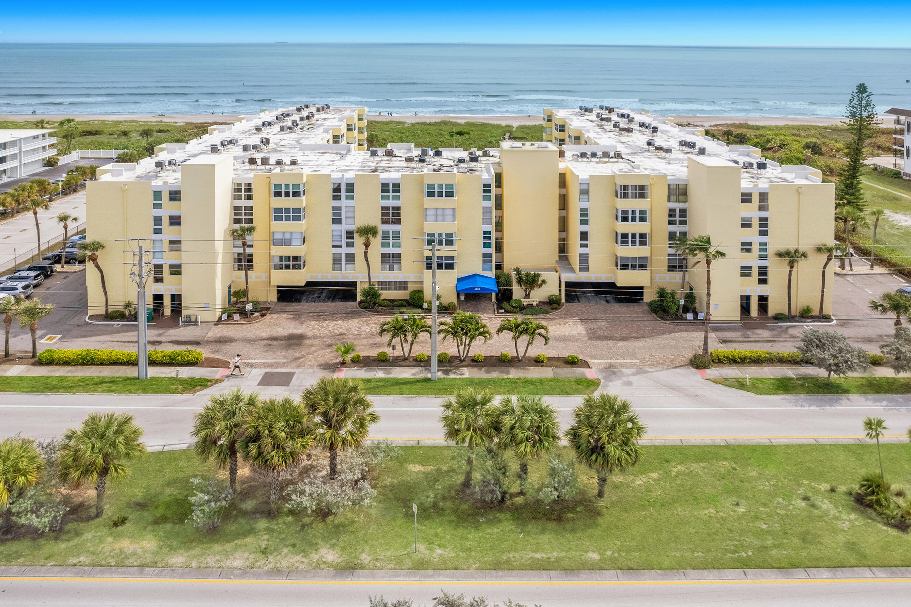 4700 Ocean Beach Boulevard, 406