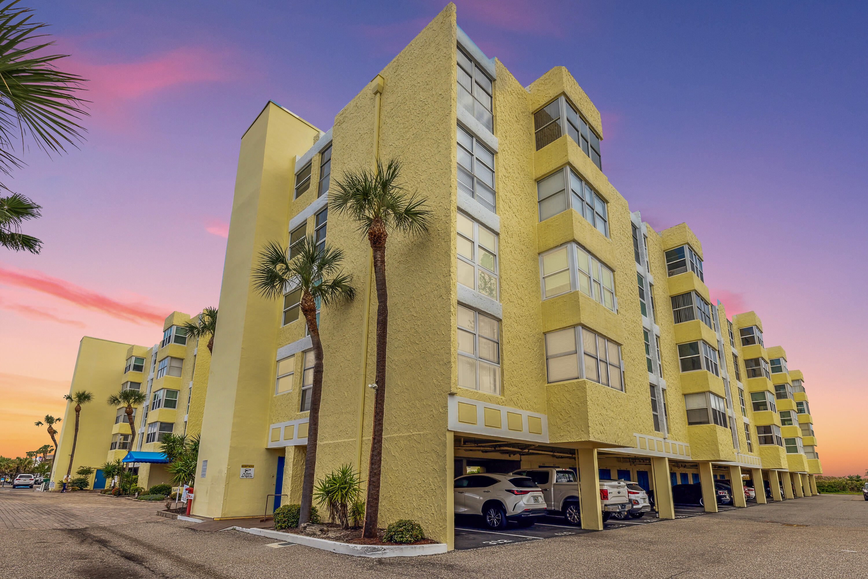 4700 Ocean Beach Boulevard, 406