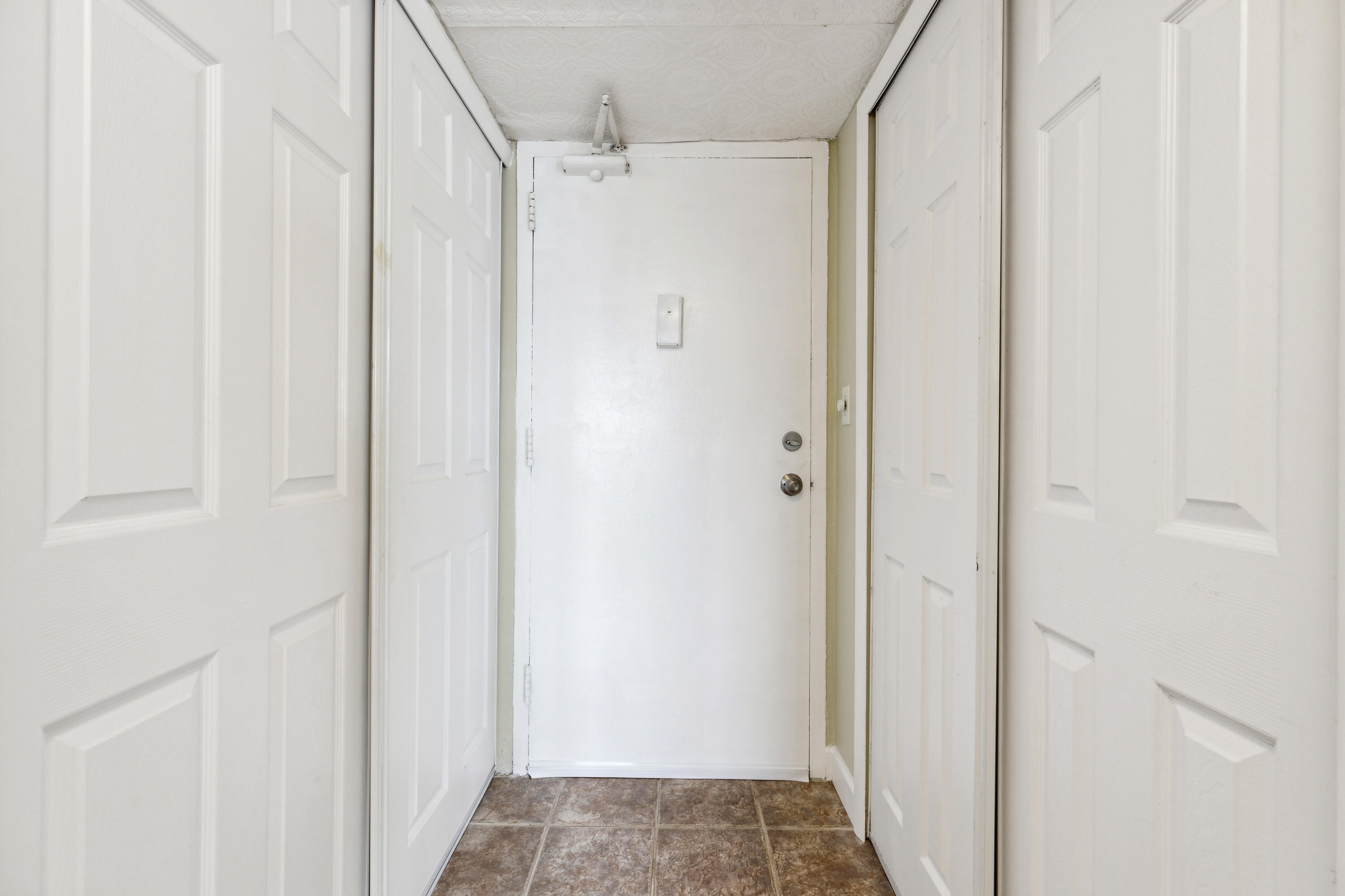 4700 Ocean Beach Boulevard, 406