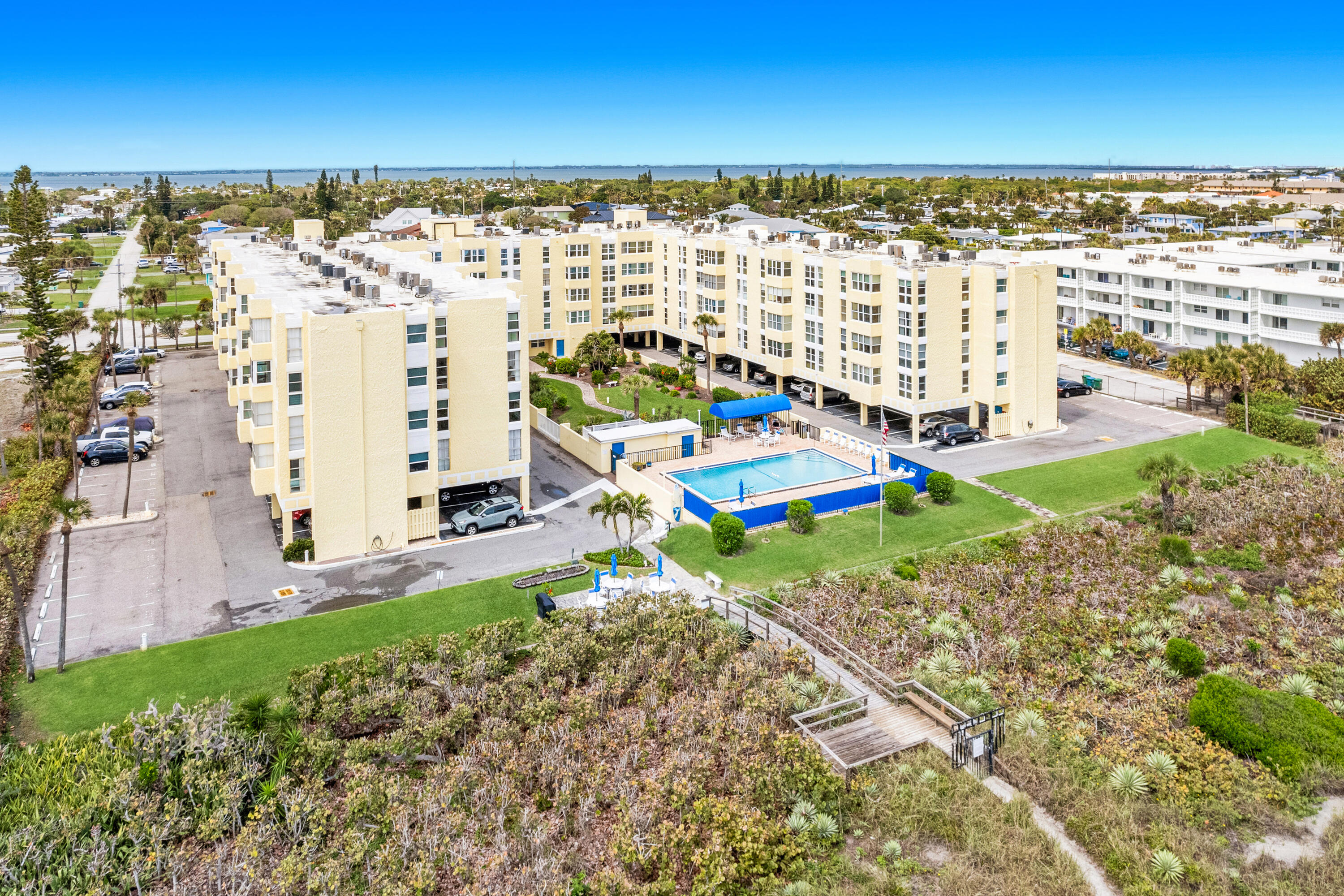4700 Ocean Beach Boulevard, 406