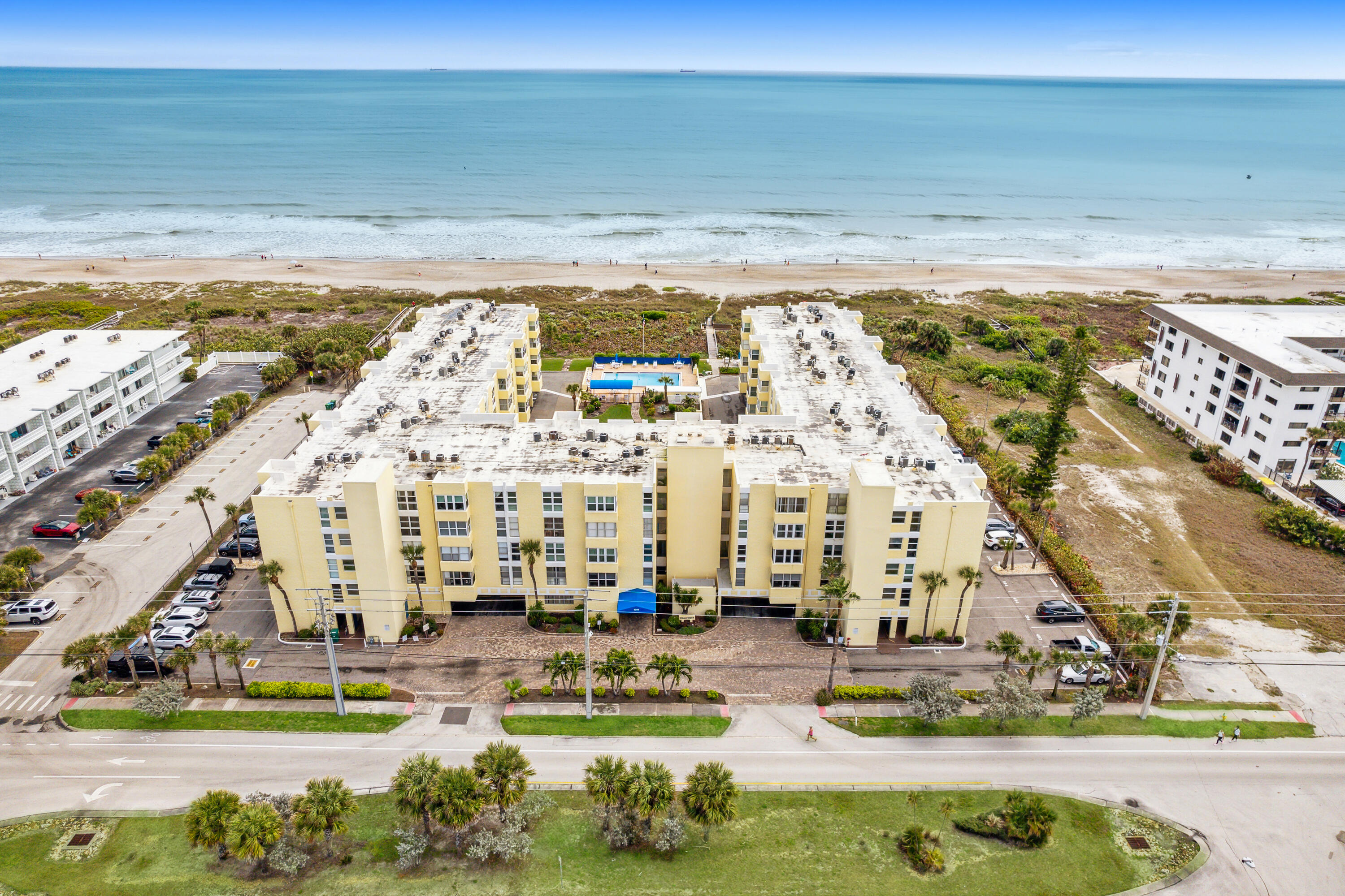4700 Ocean Beach Boulevard, 406