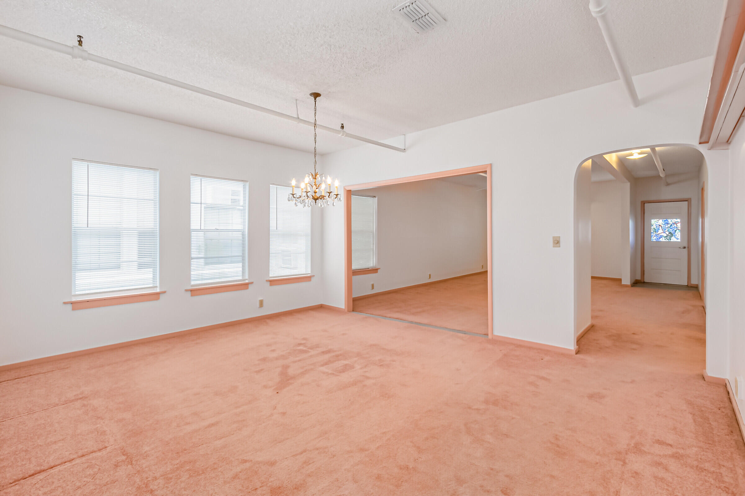 917 E New Haven Avenue, W