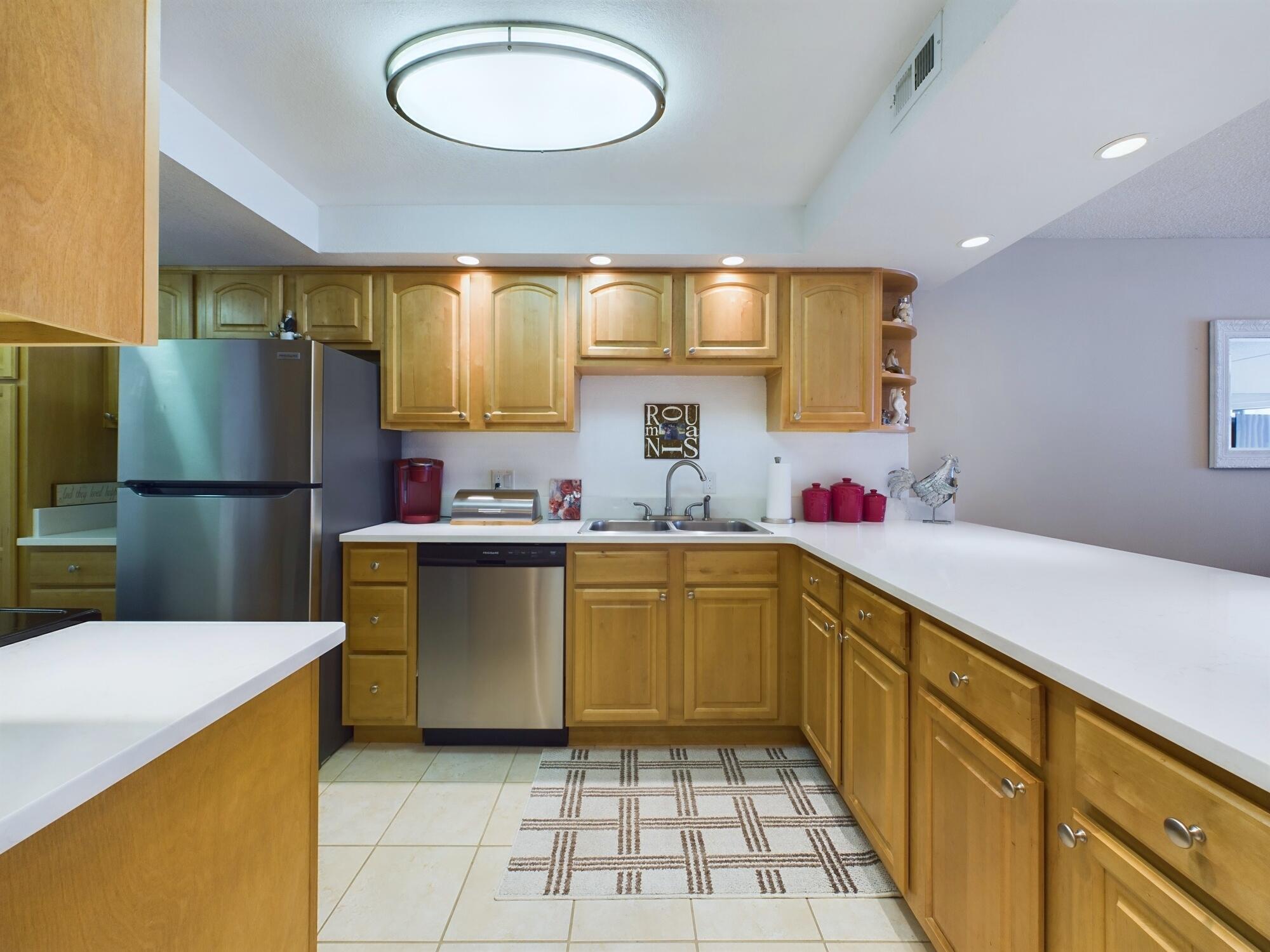 4100 Ocean Beach Boulevard, 307