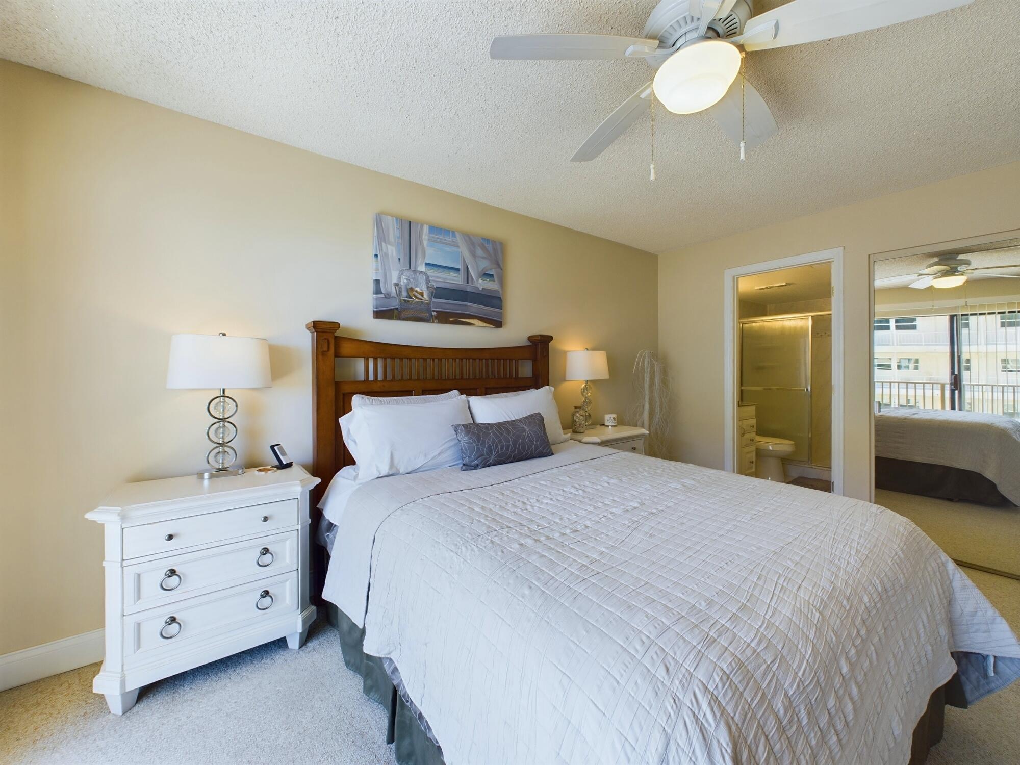 4100 Ocean Beach Boulevard, 307